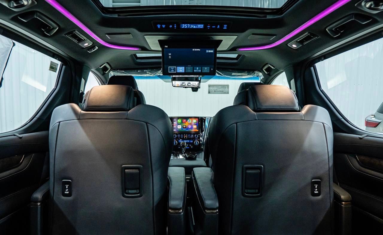 Toyota Alphard 2023