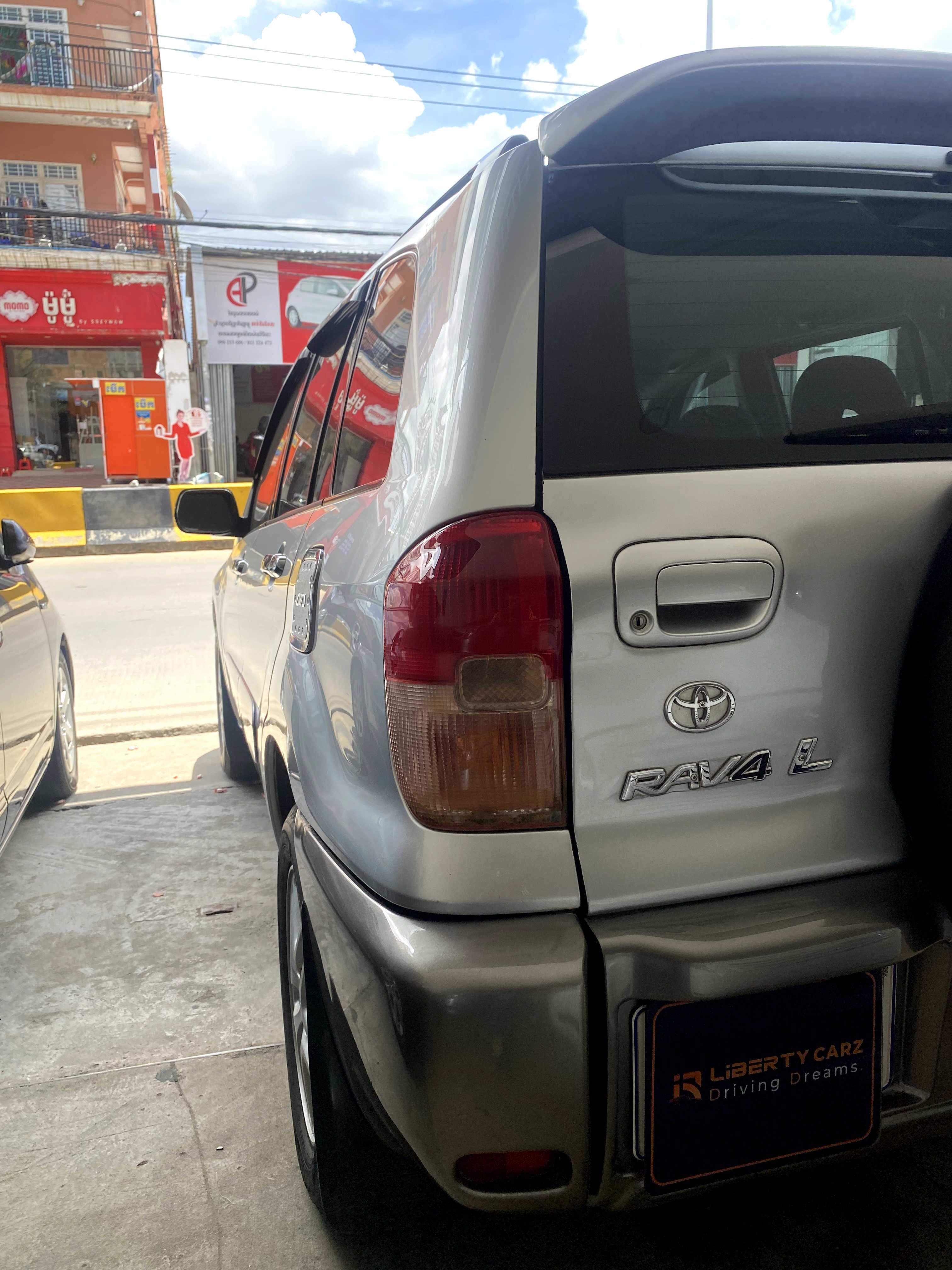 តូយ៉ូតា RAV4 2001