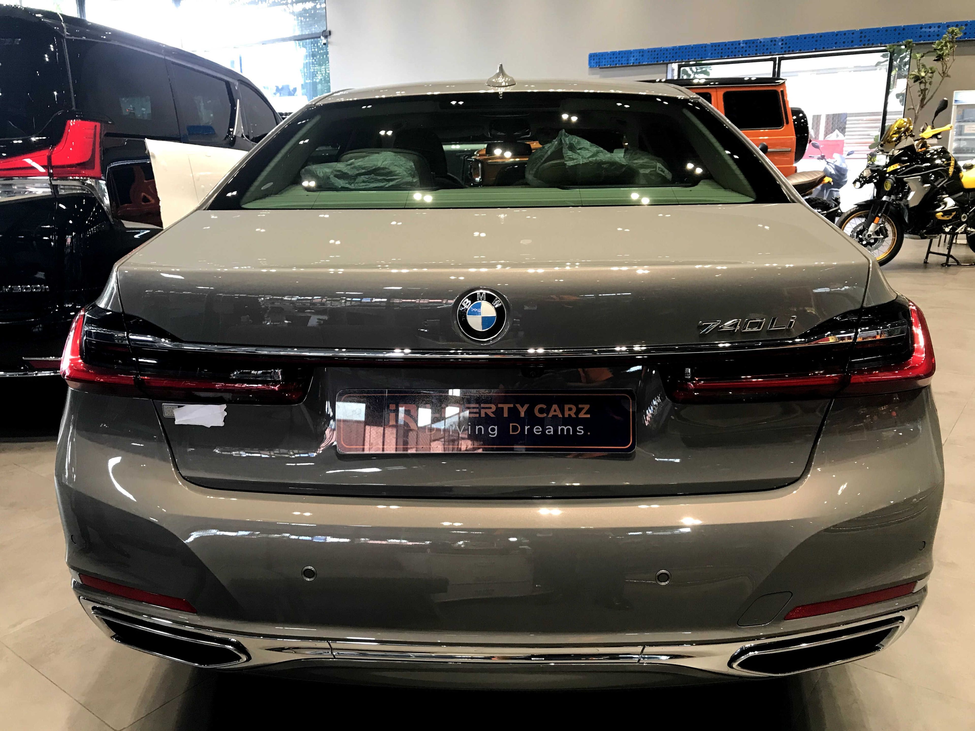 BMW 740Li 2022