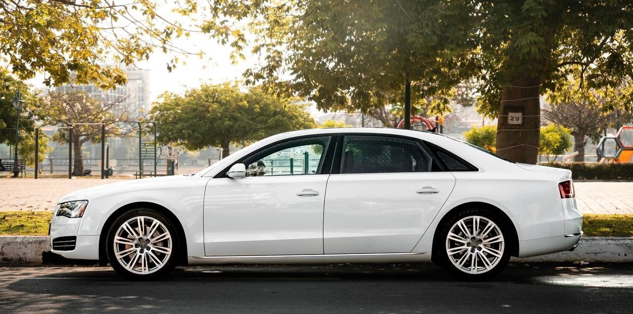 Audi A8L 2013