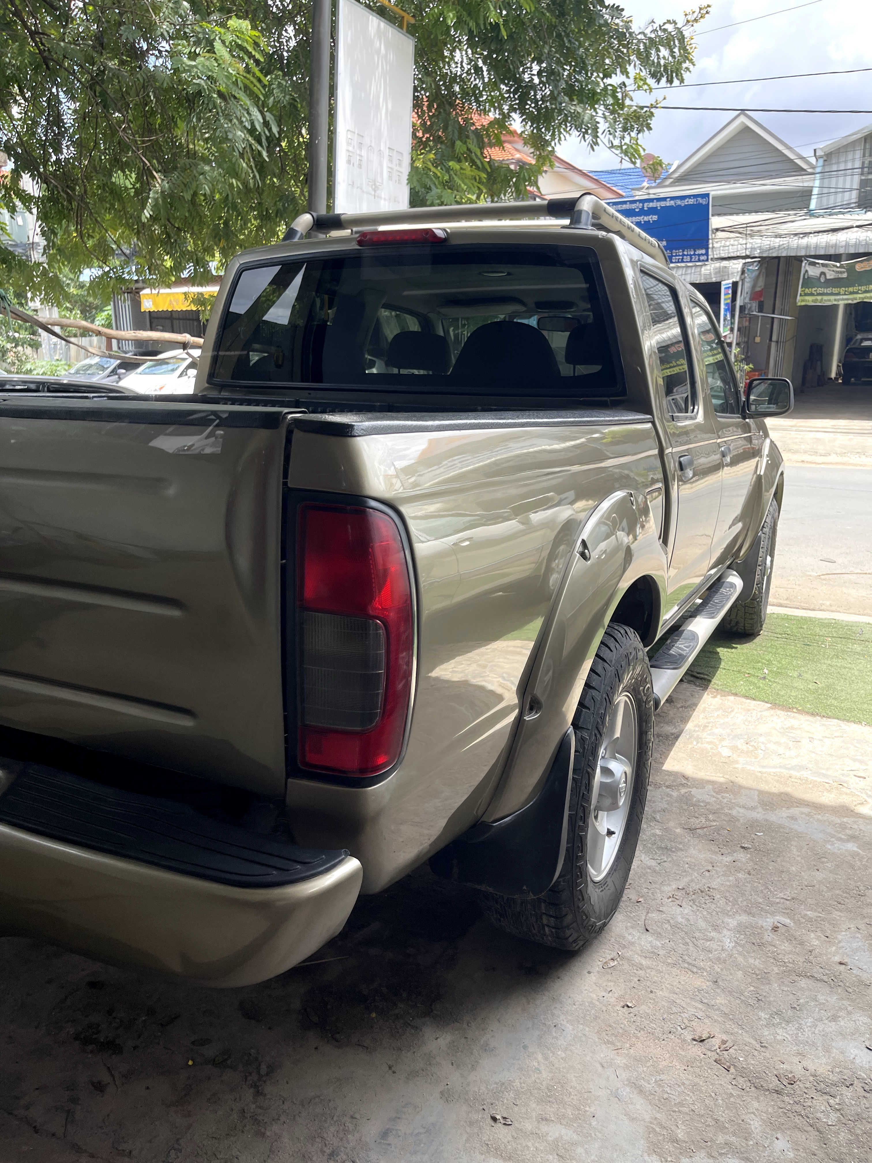 Nissan Frontier 2001