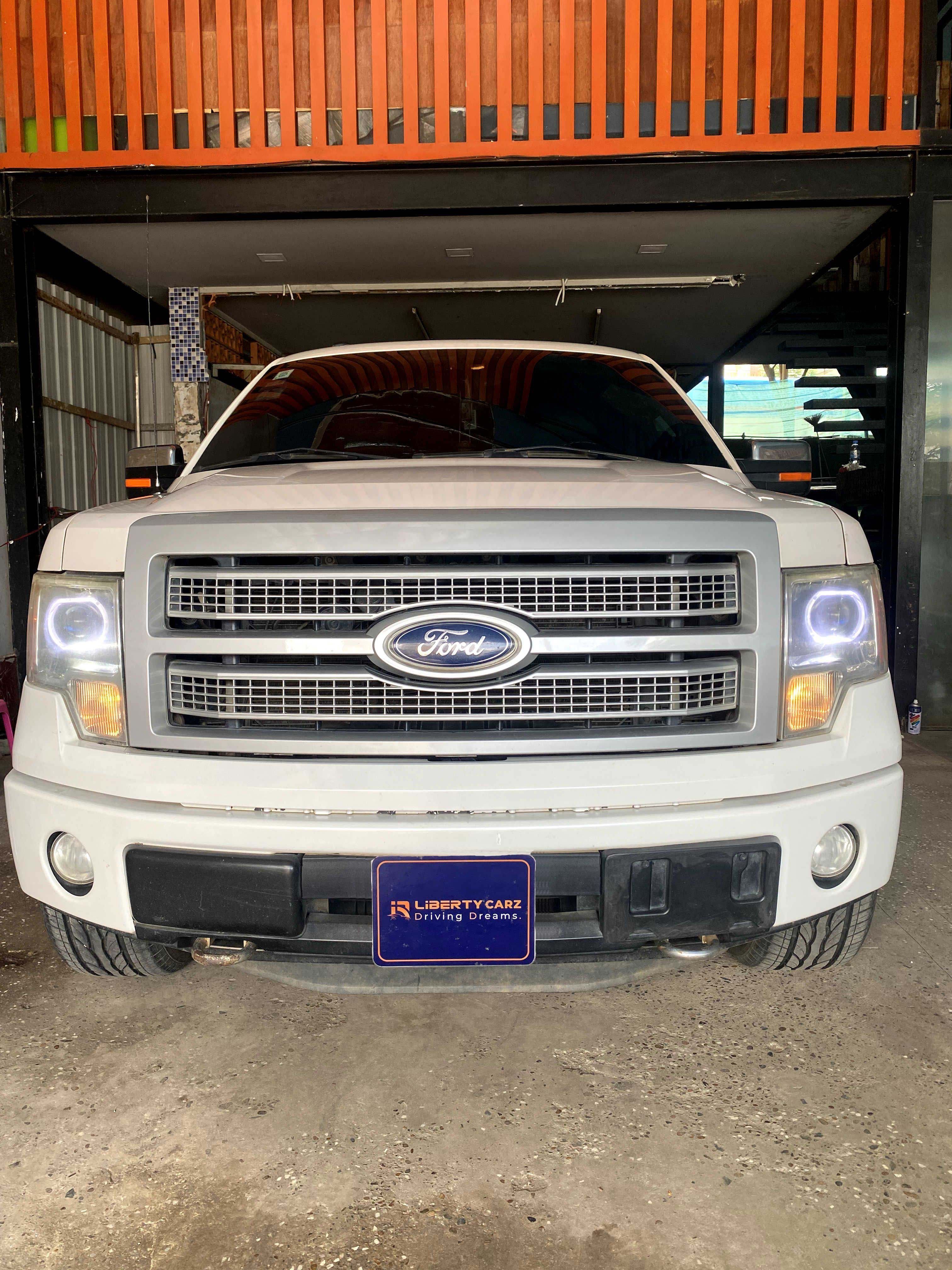 Ford F-150 Platinum 2011