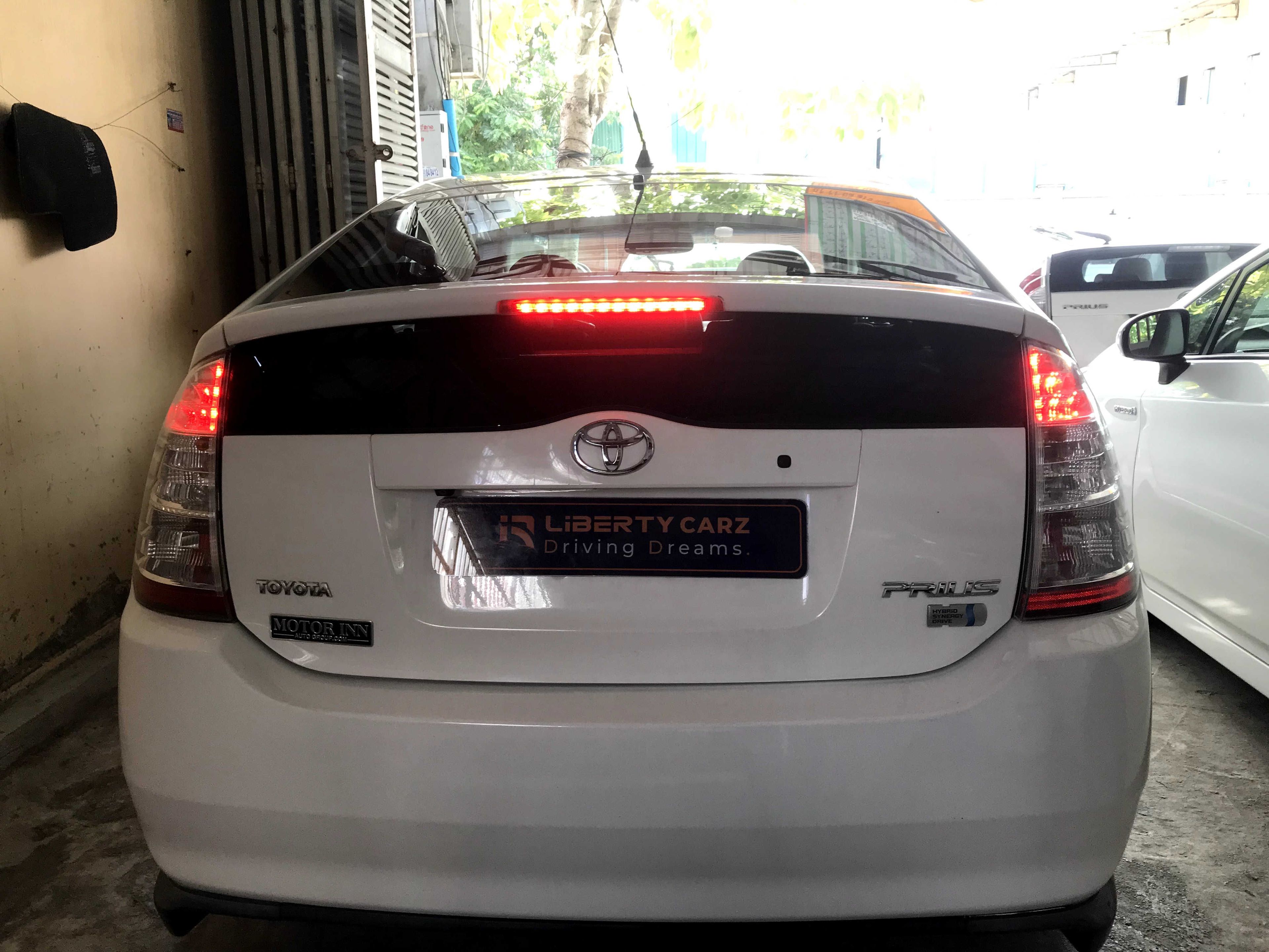 តូយ៉ូតា Prius 2007