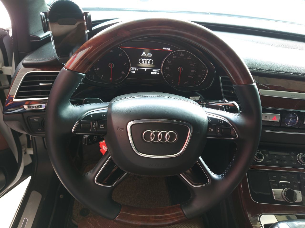 Audi A8 2013