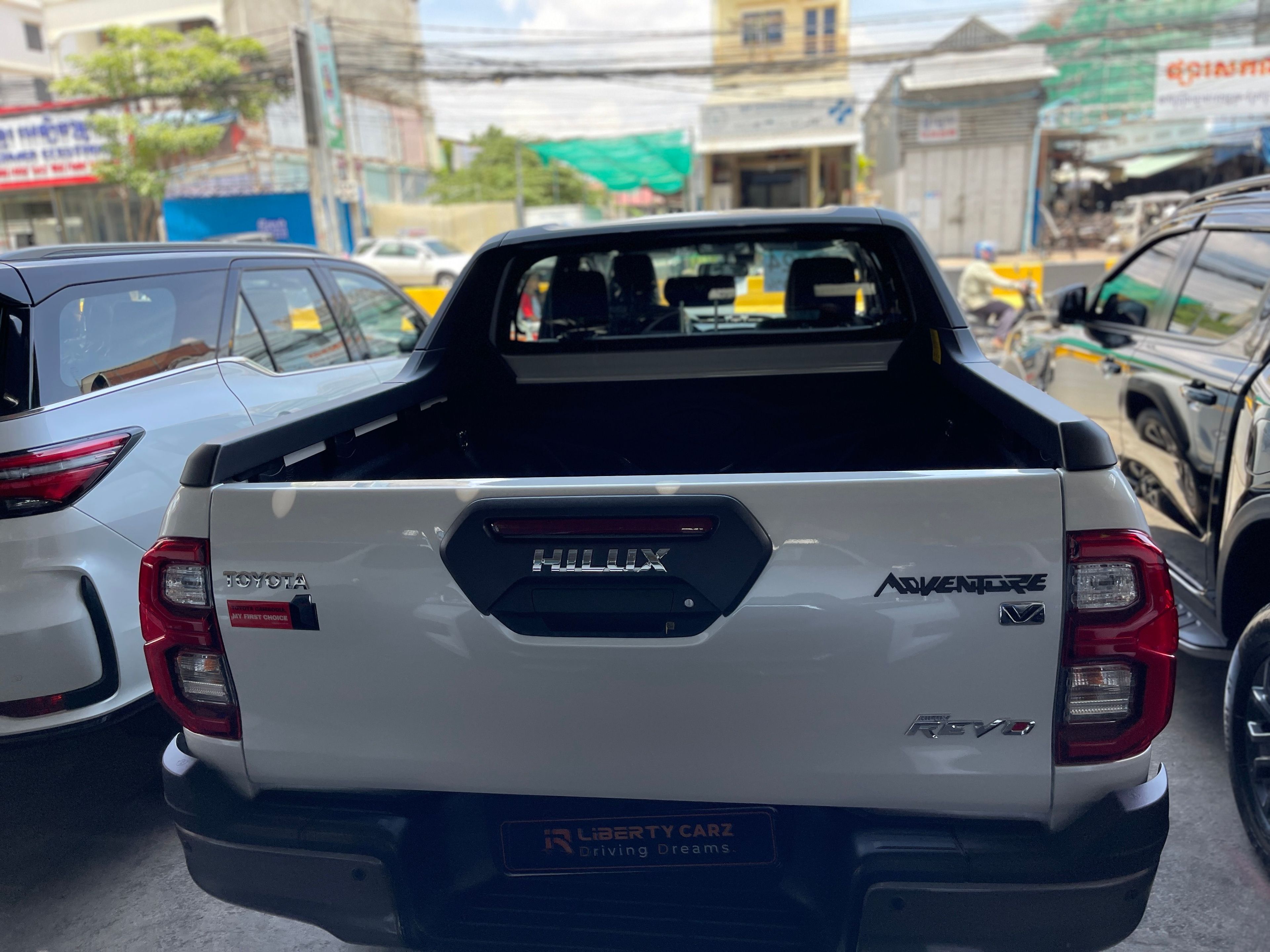 តូយ៉ូតា Hilux Revo 2024