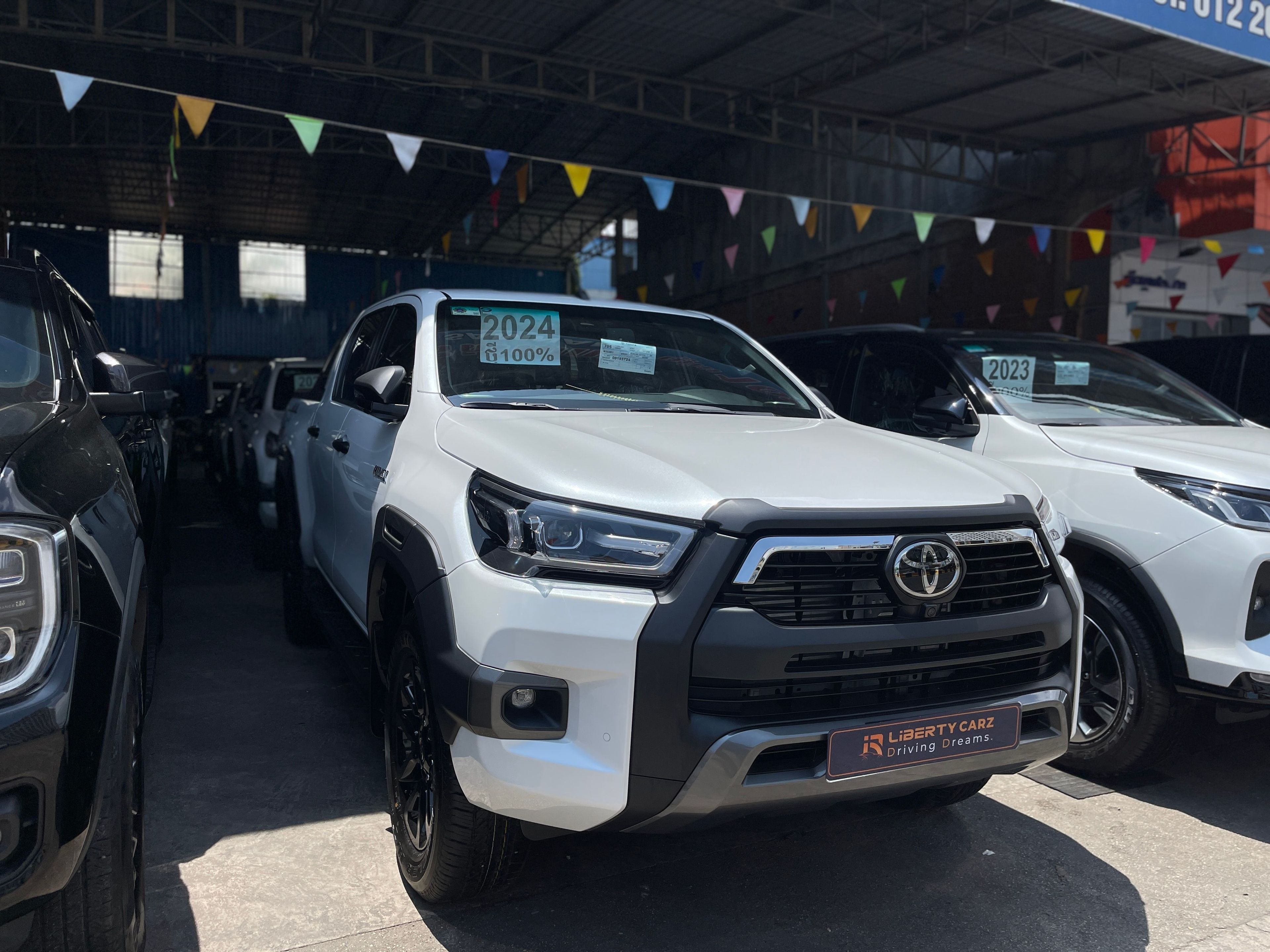 តូយ៉ូតា Hilux Revo 2024