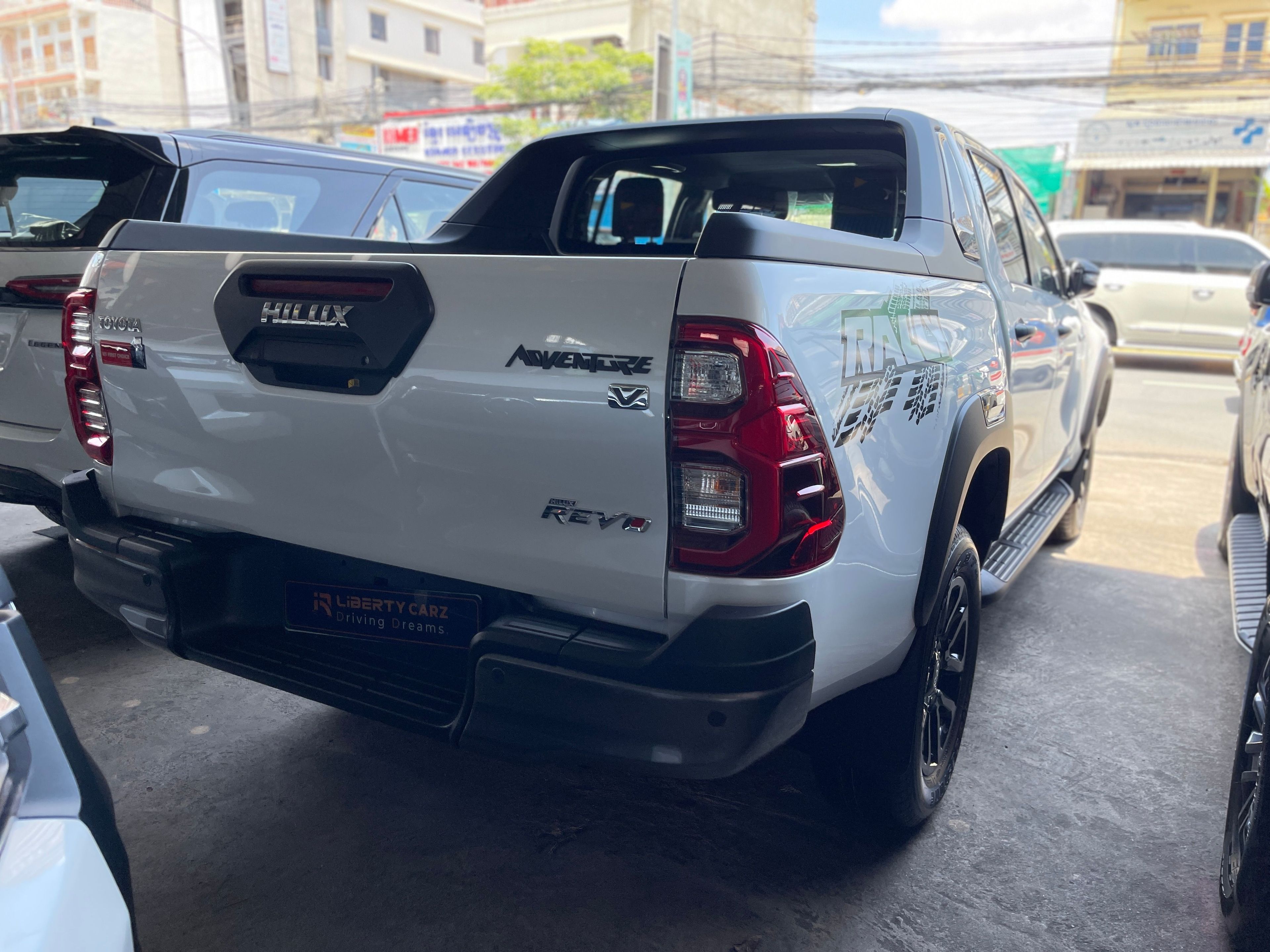 តូយ៉ូតា Hilux Revo 2024