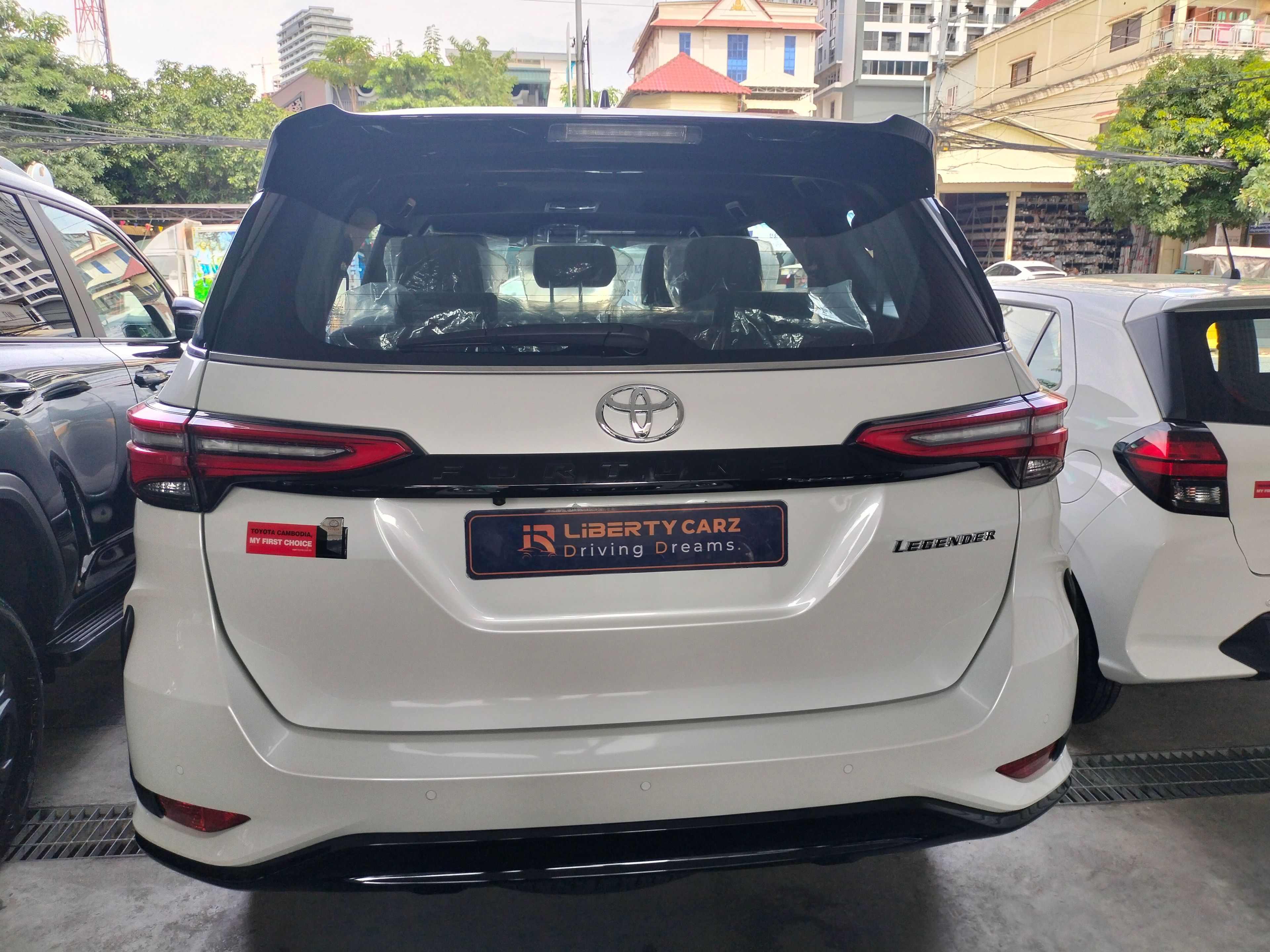 តូយ៉ូតា Fortuner 2023