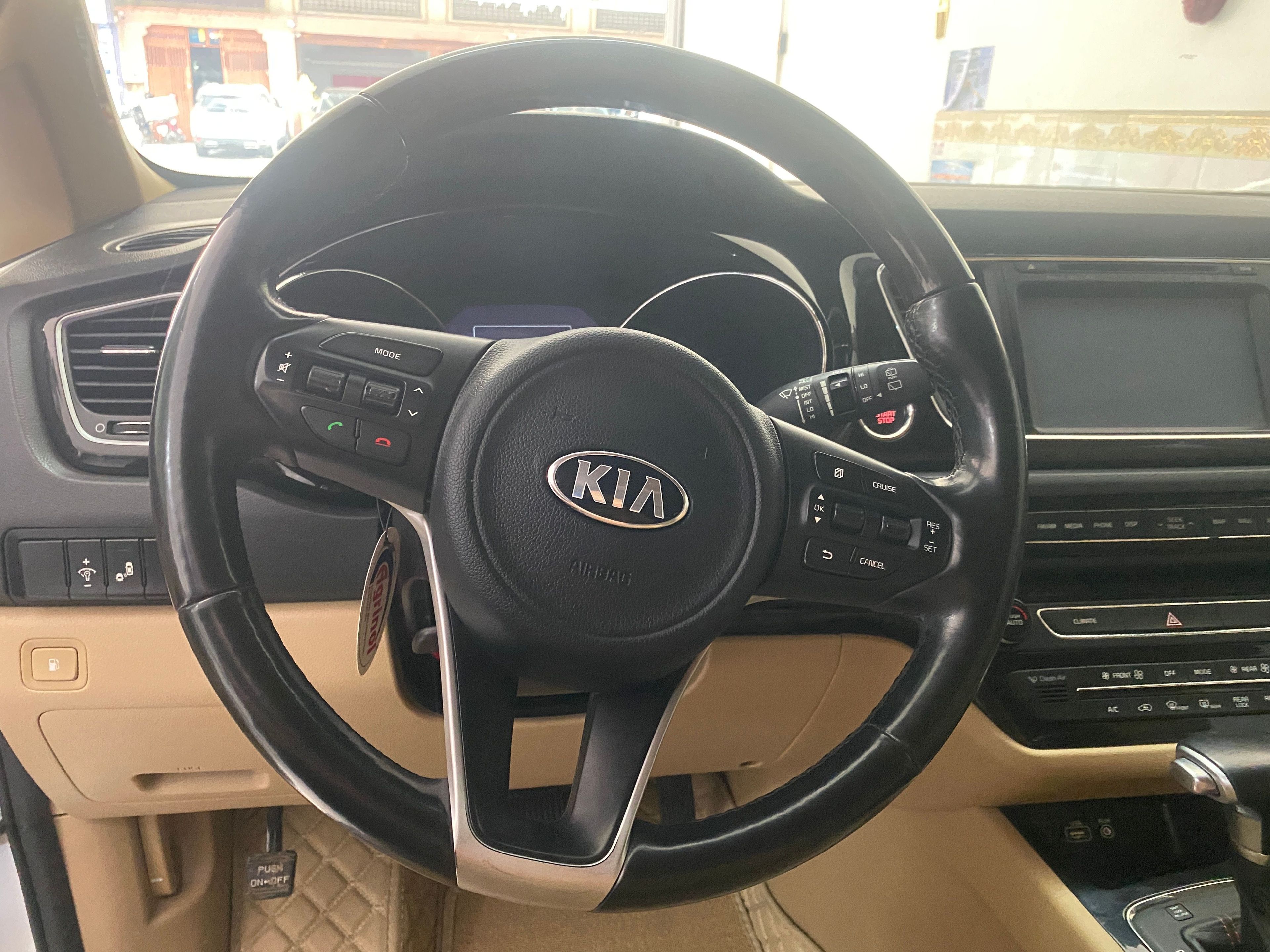 Kia GRANDCARNIVAL 2017