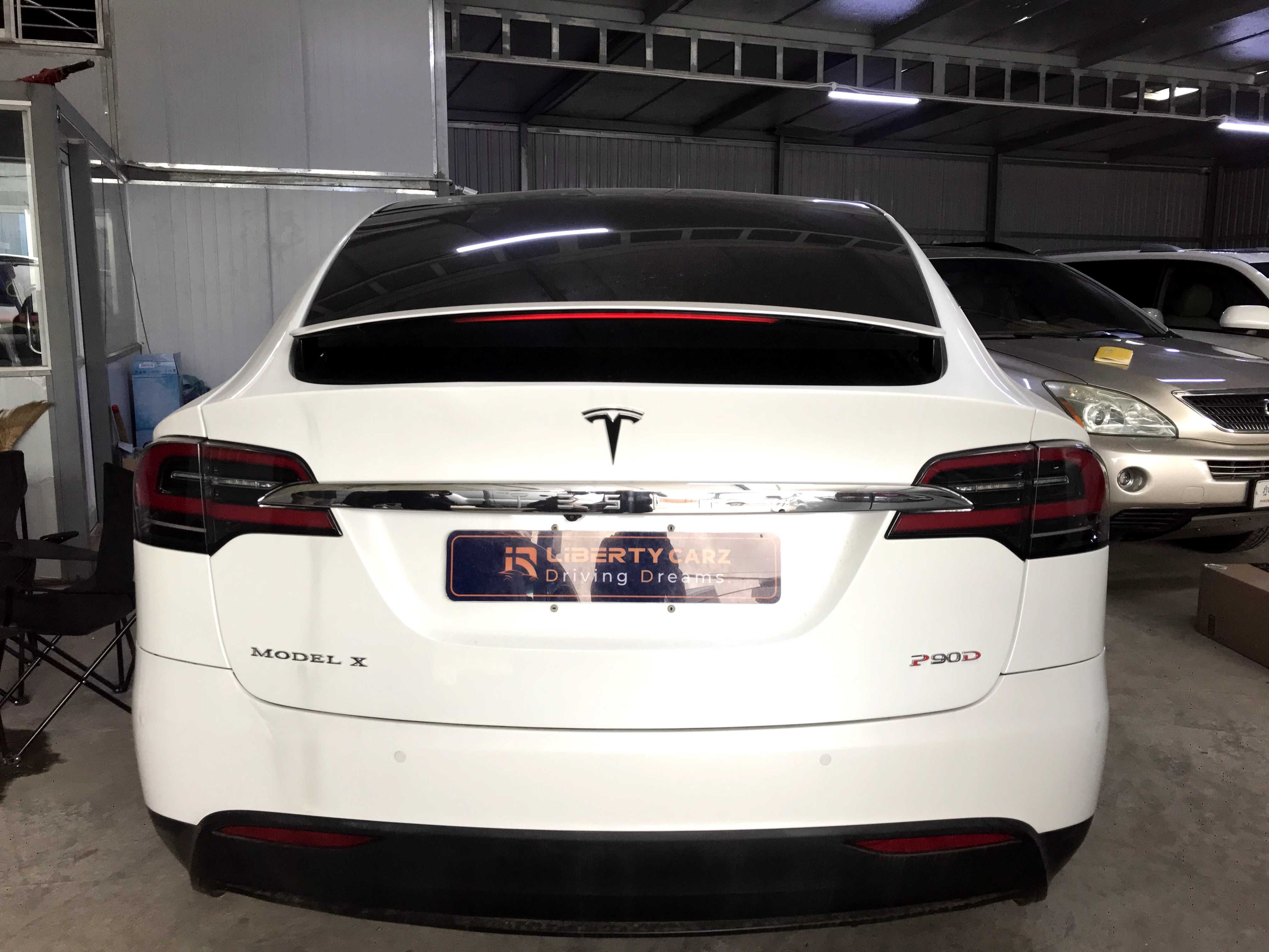 Tesla Model X 2016