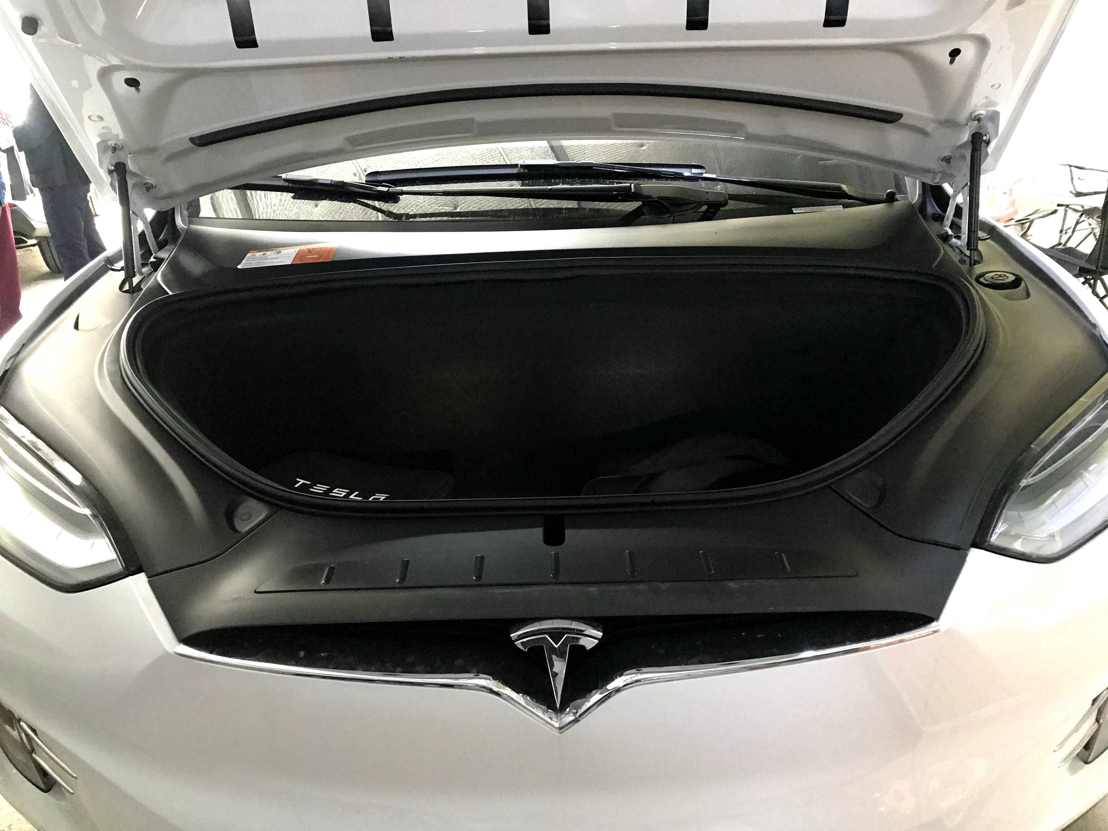 Tesla Model X 2016