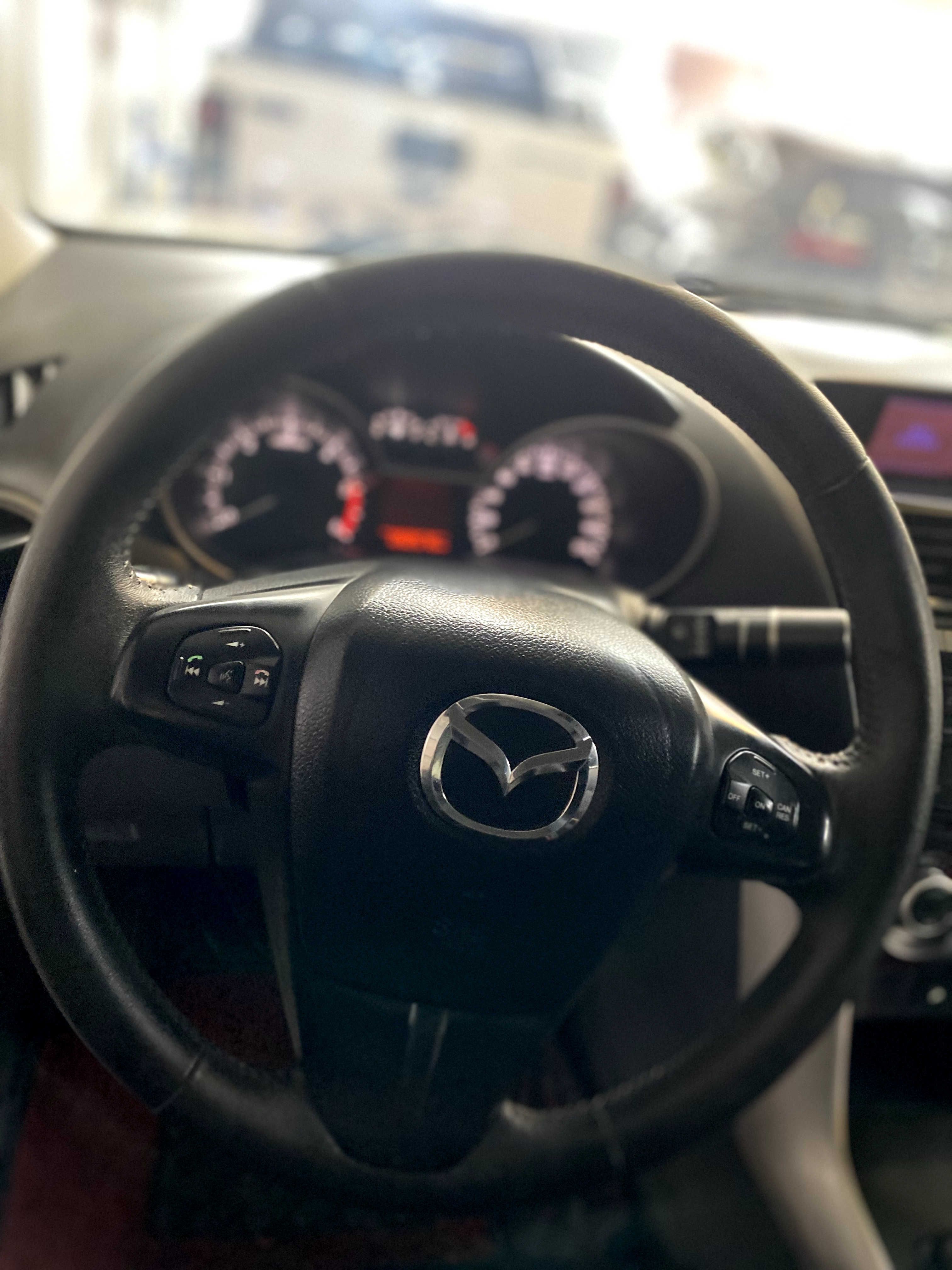 Mazda BT-50 2015