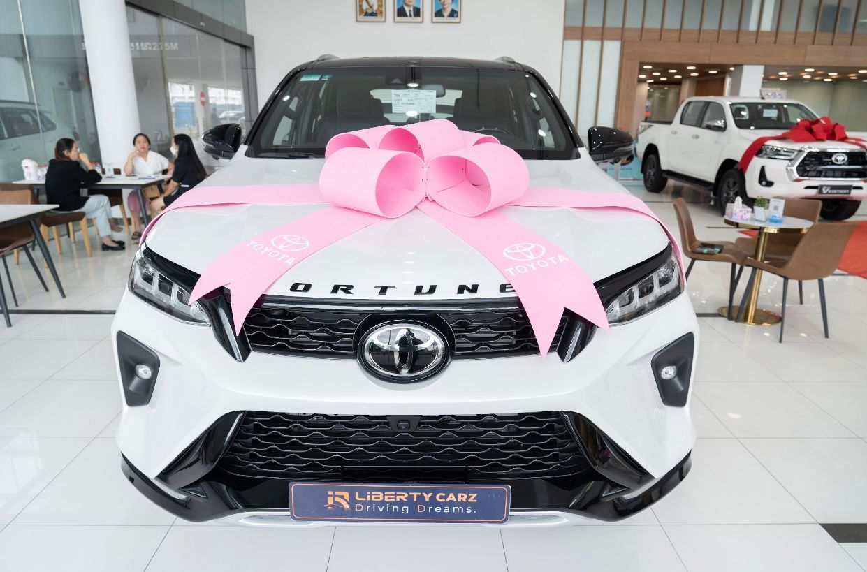 丰田 Fortuner Legender 2023