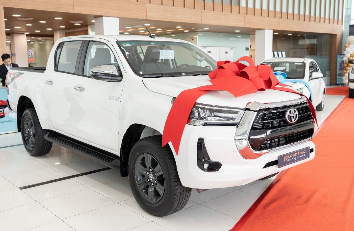 Toyota Hilux Revo 2023