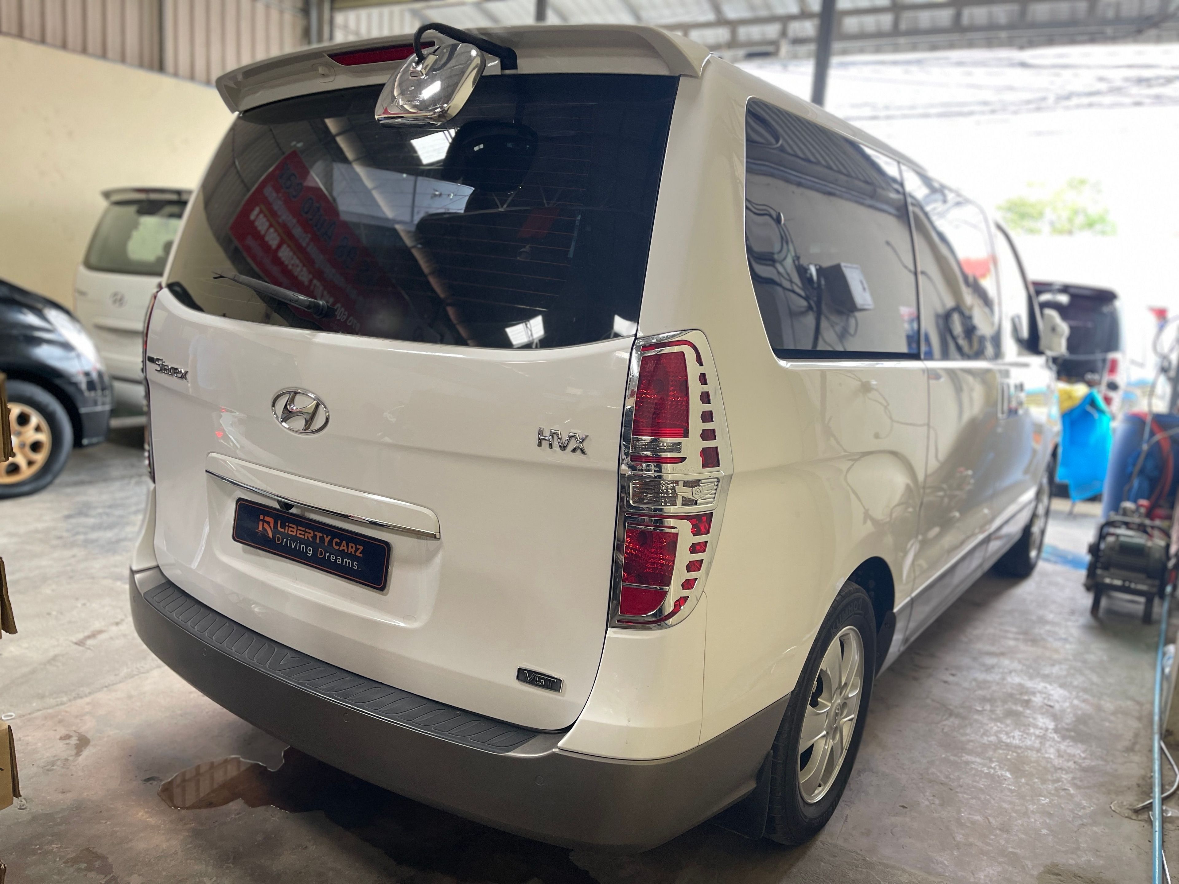 Hyundai Starex HVX 2013