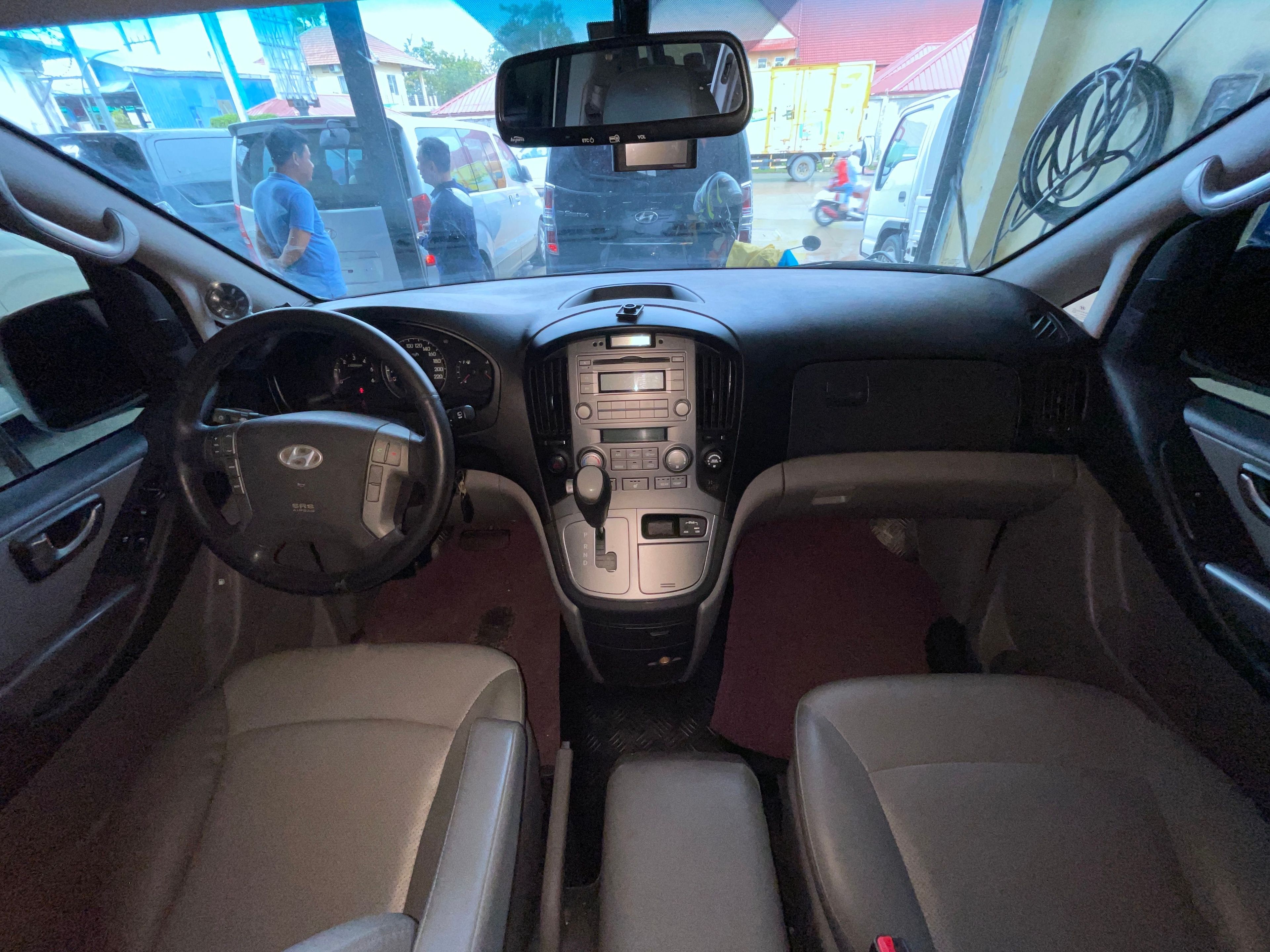 Hyundai Starex HVX 2013