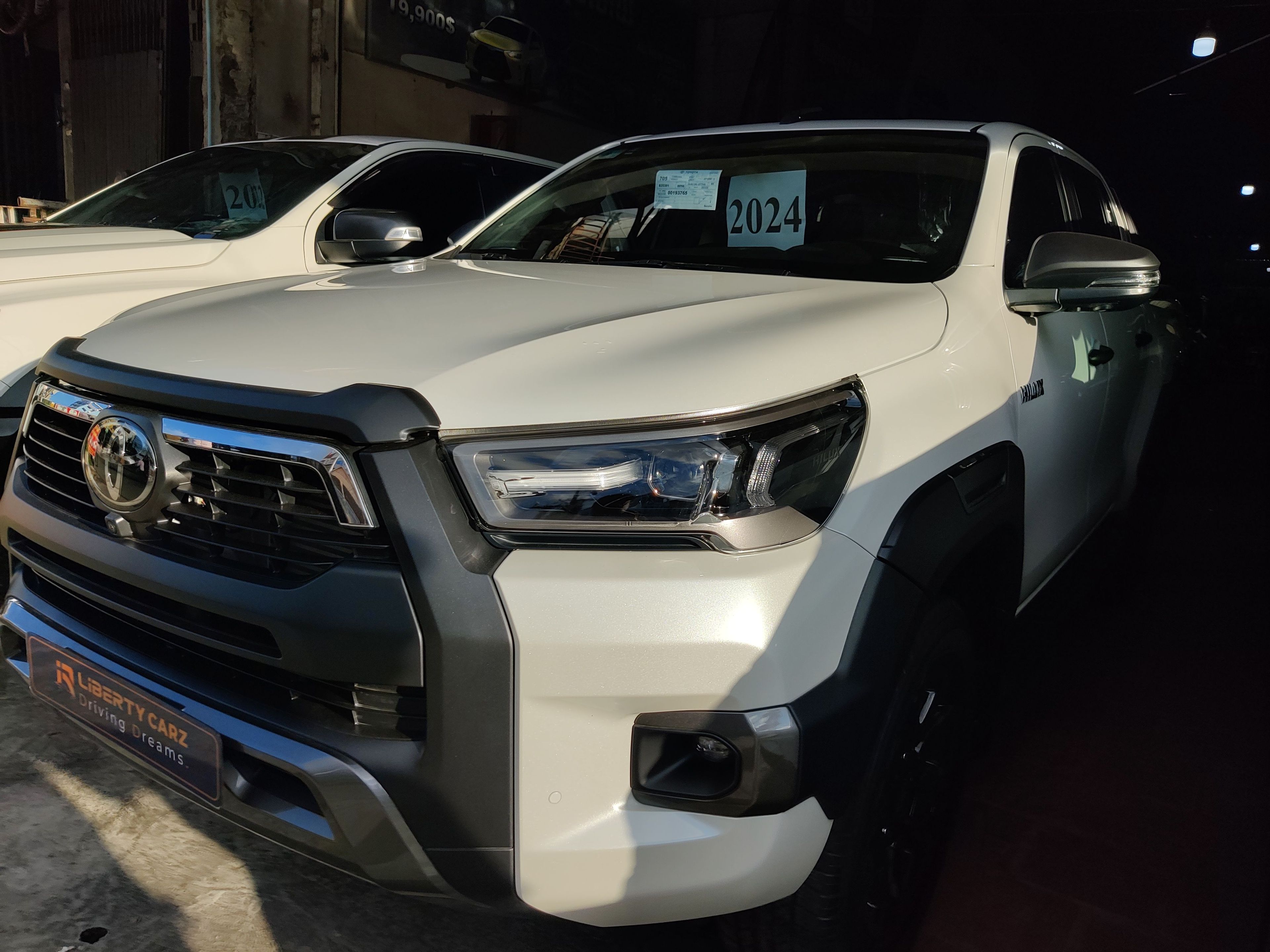 តូយ៉ូតា Hilux Revo 2024