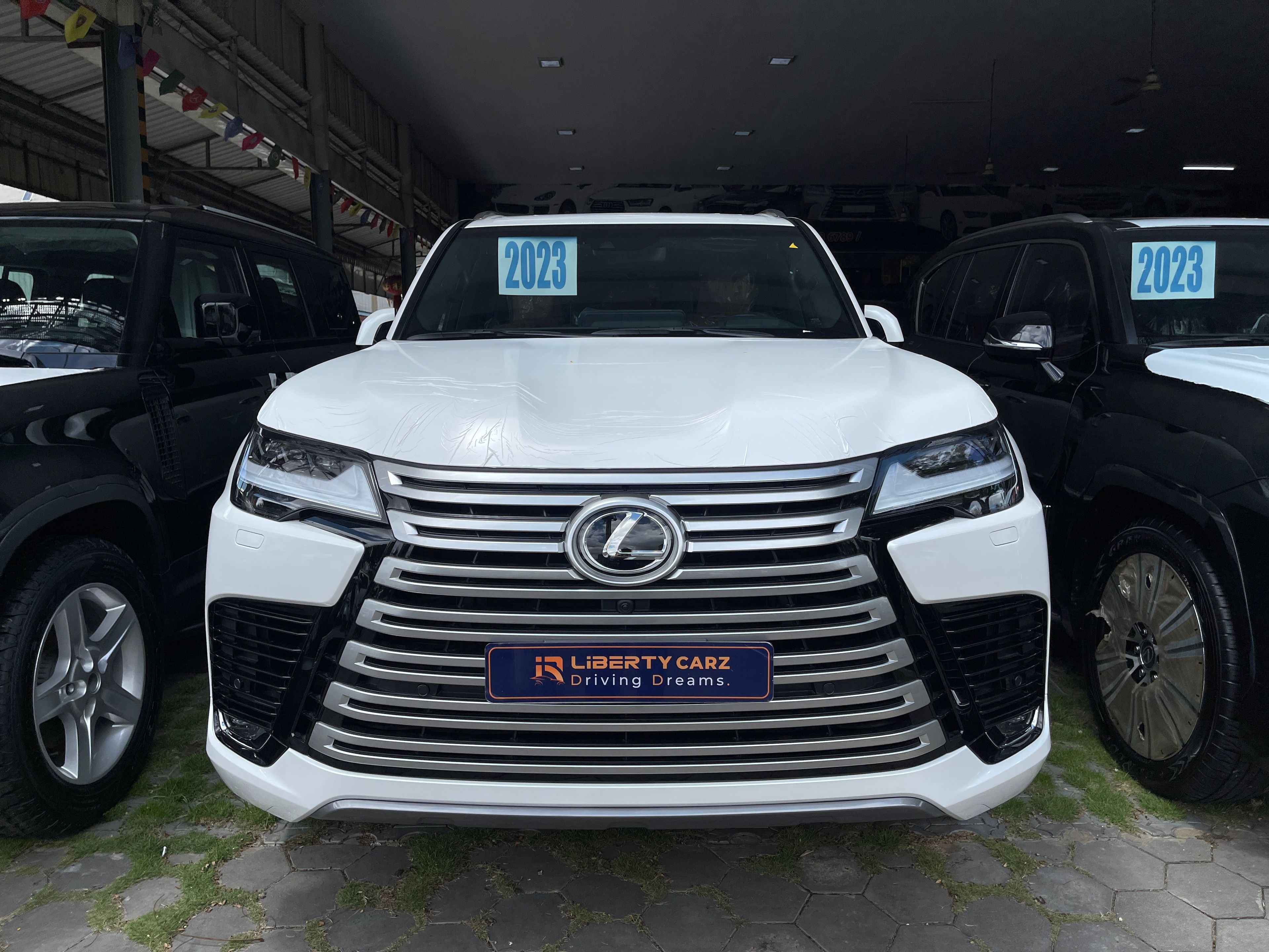 Lexus LX 600 2023