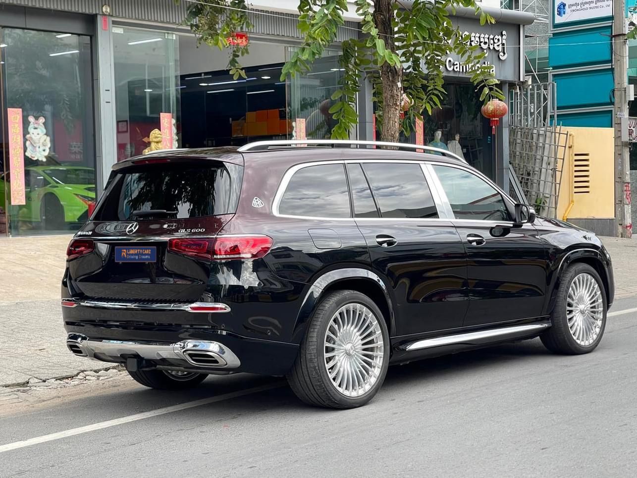 Mercedes-Benz GLS 600 2021