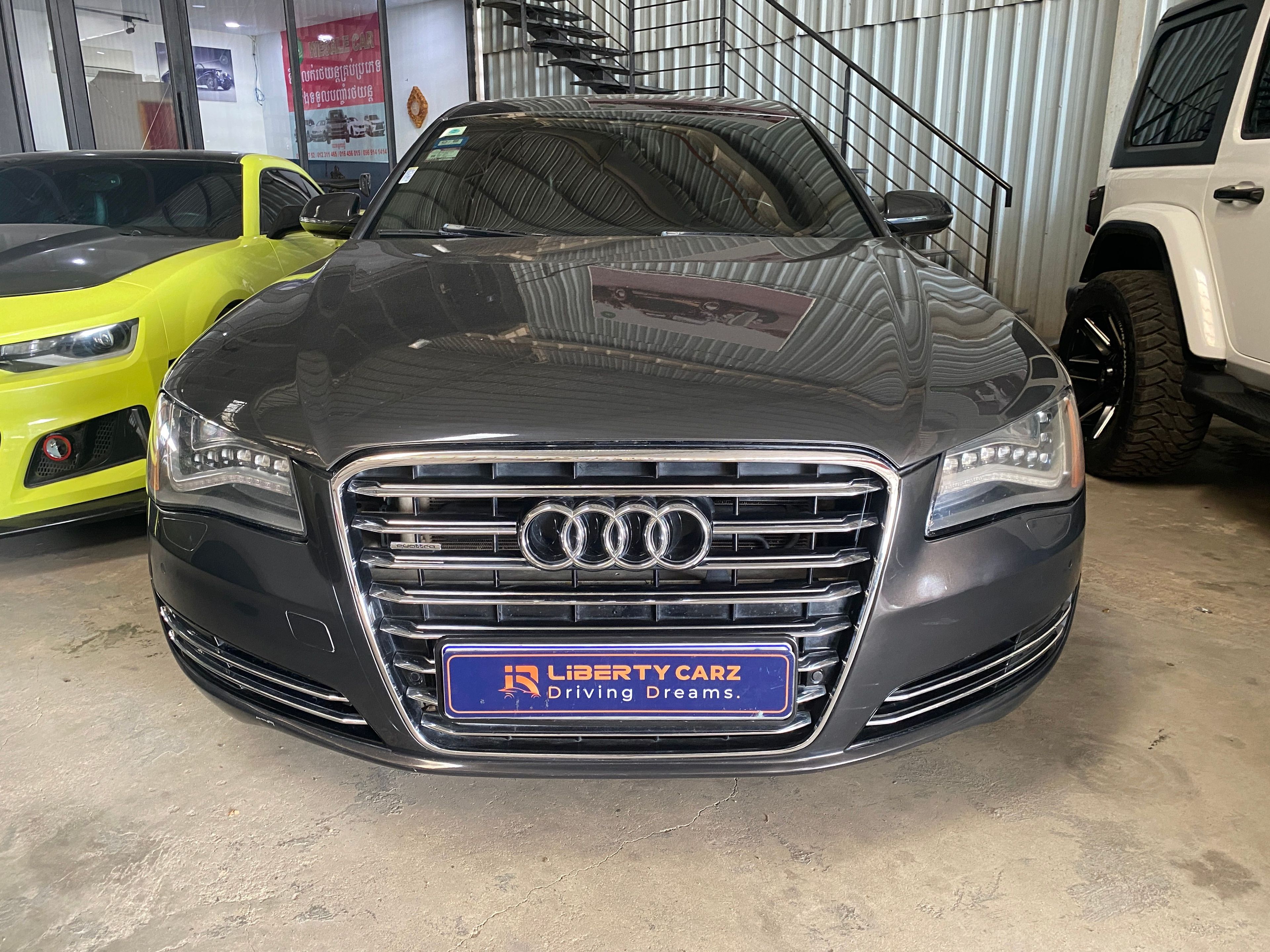 Audi A8L 2013