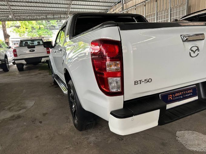 Mazda BT-50 Pro 2022