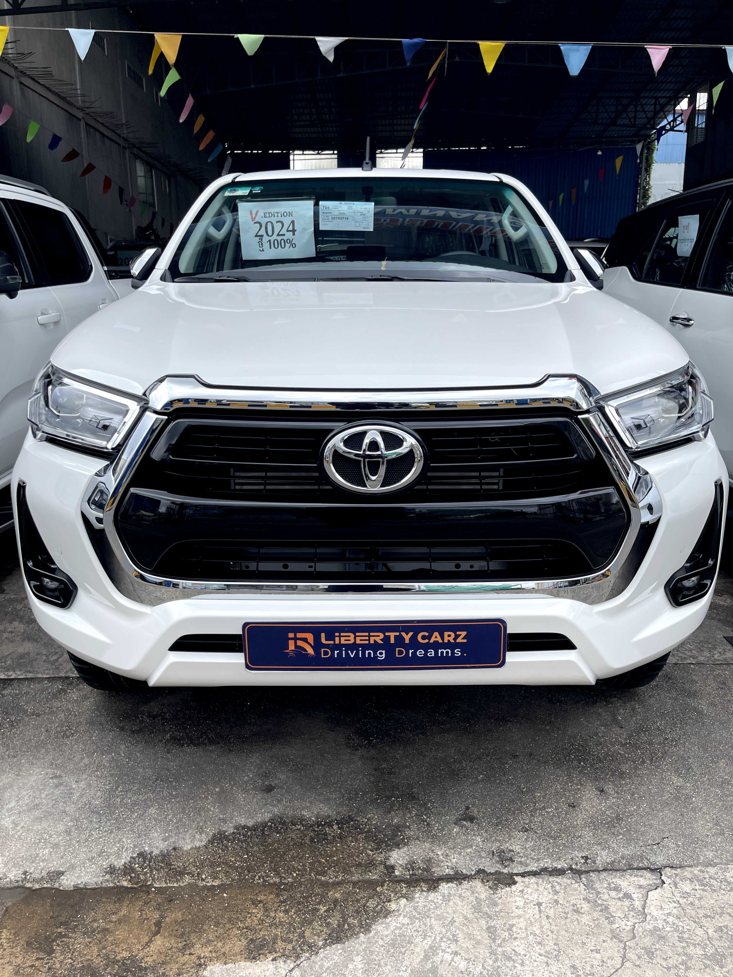 丰田 Hilux Revo 2024