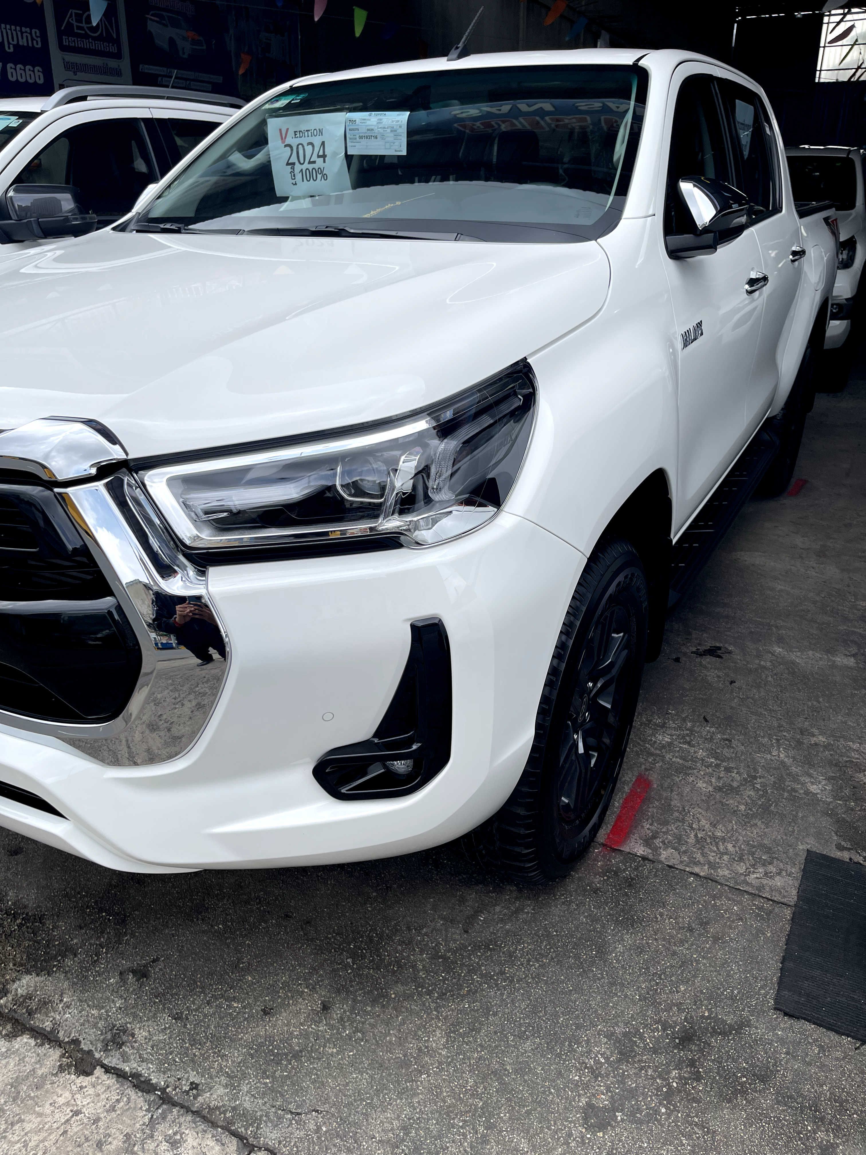 丰田 Hilux Revo 2024