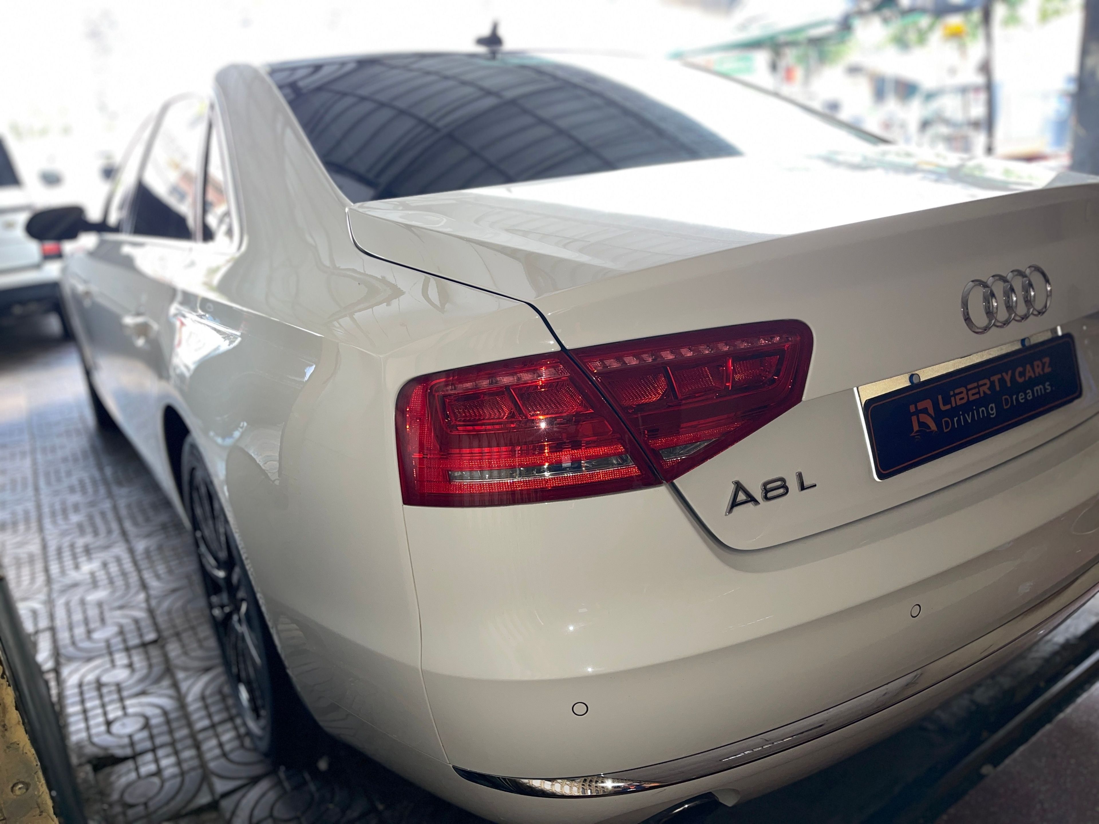 Audi A8 2013