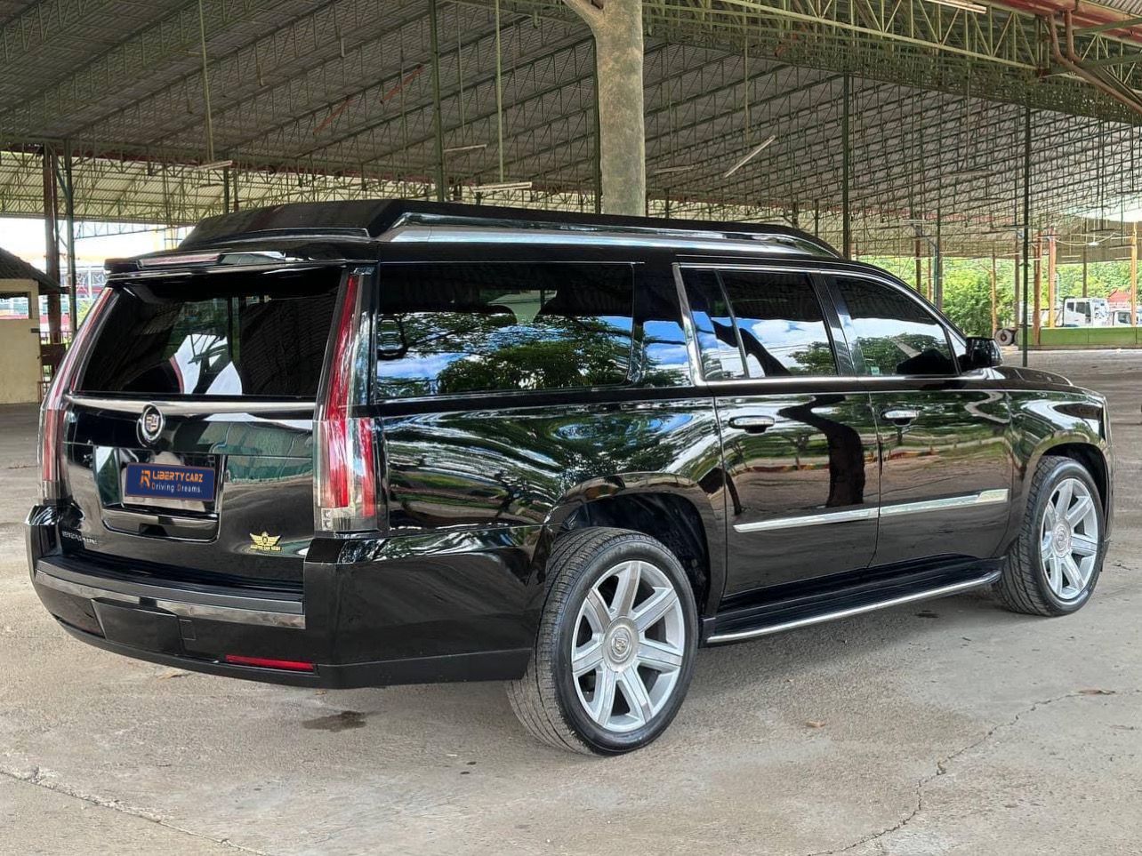 Cadillac ESCALADE 2015