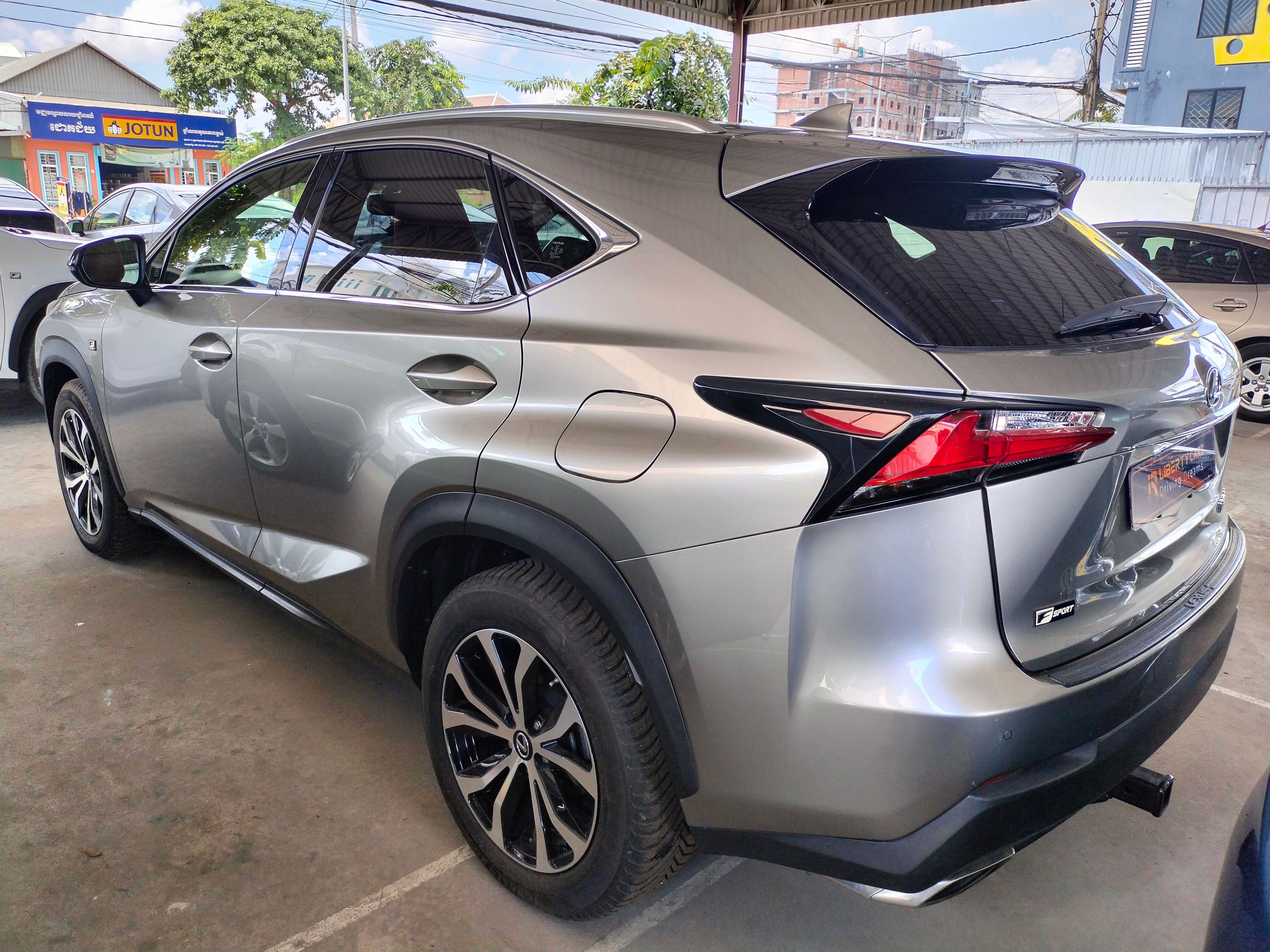 Lexus NX200t 2015