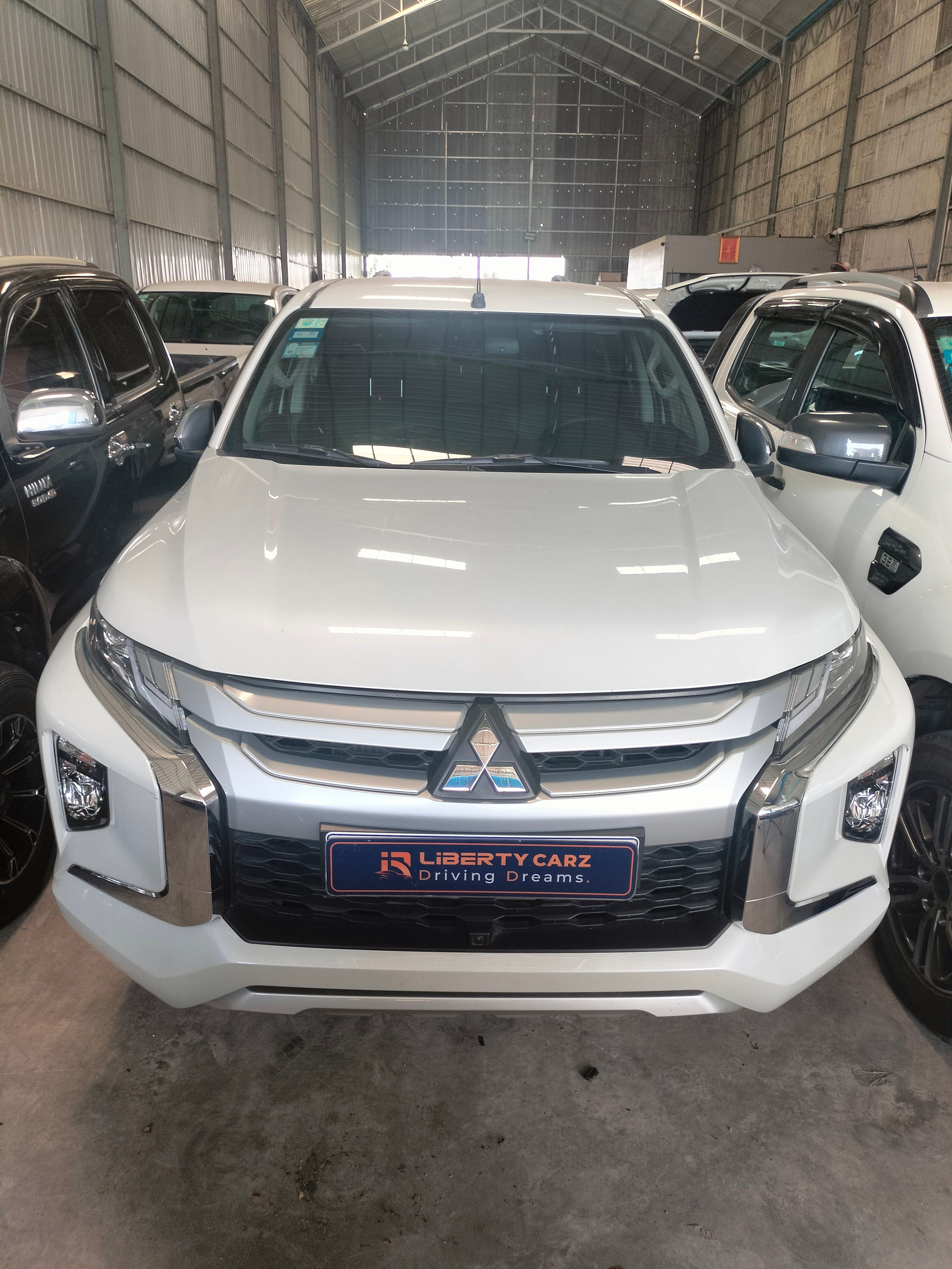 Mitsubishi Triton 2022