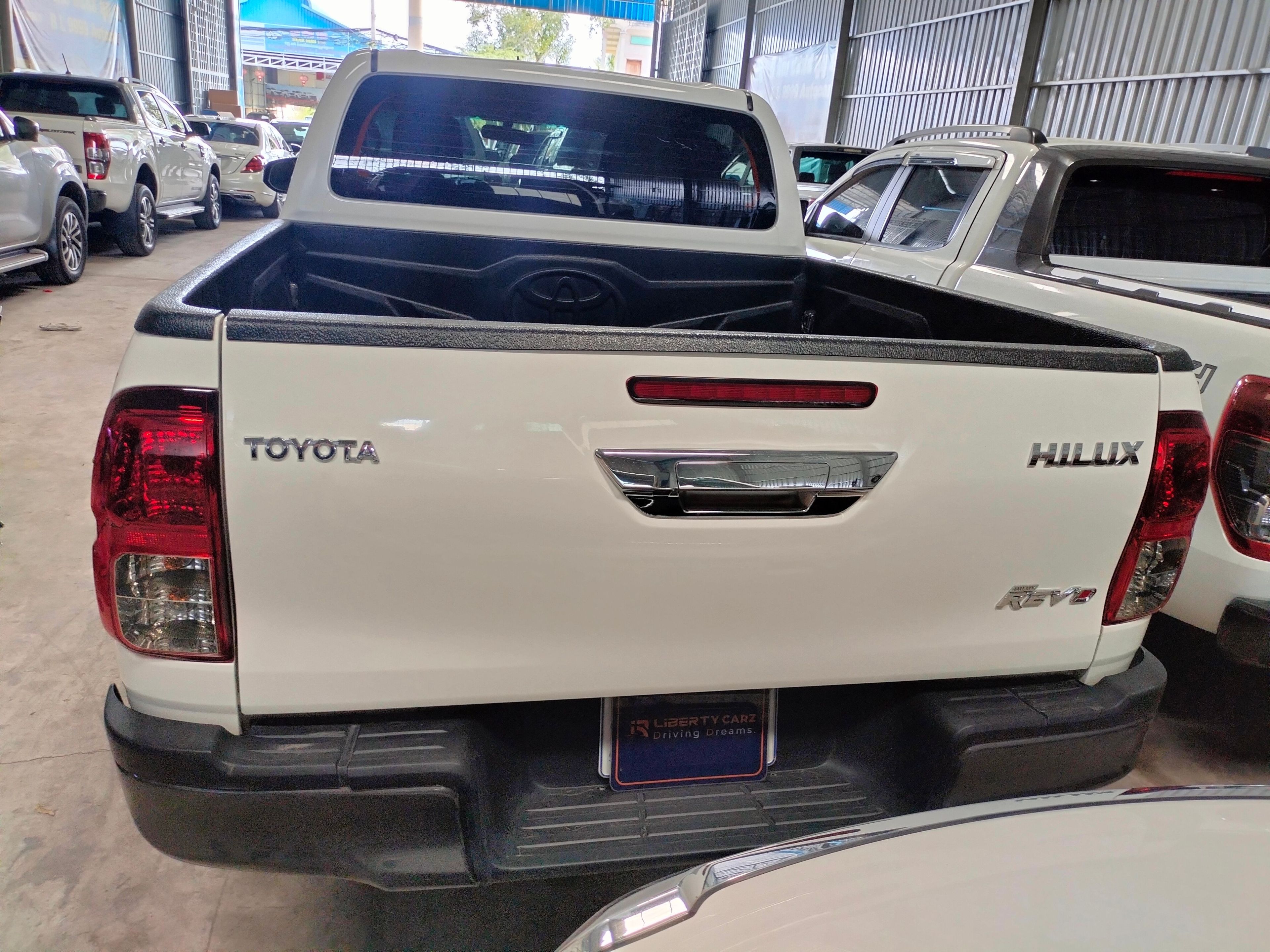 Toyota Hilux Revo 2023