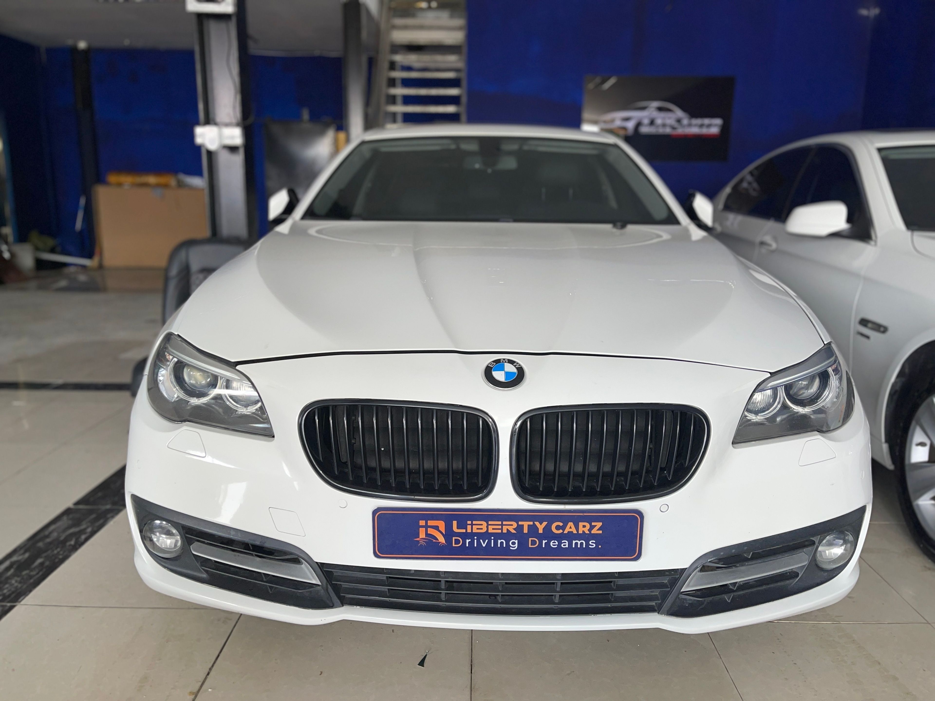 BMW 528i 2015