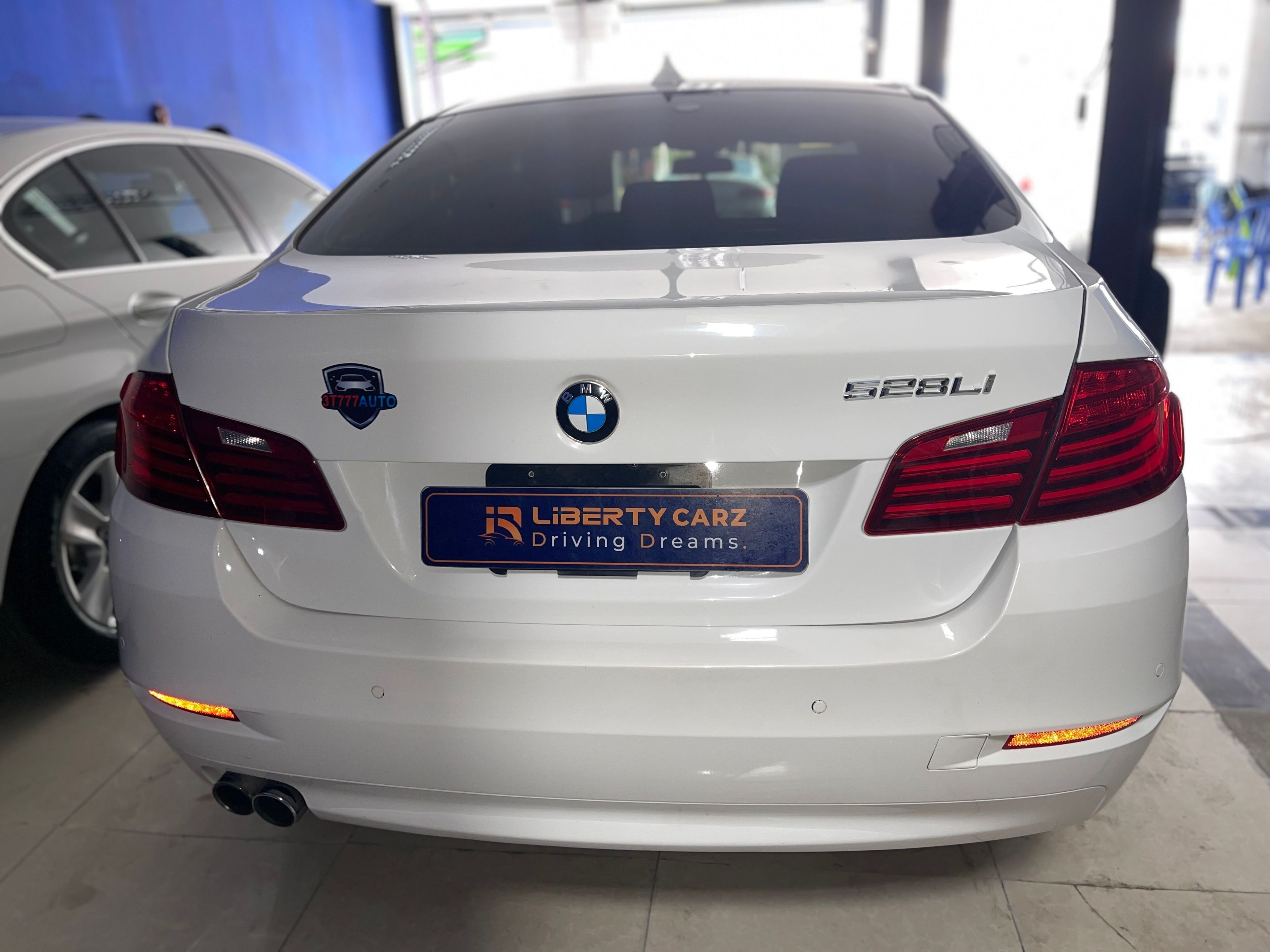 BMW 528i 2015