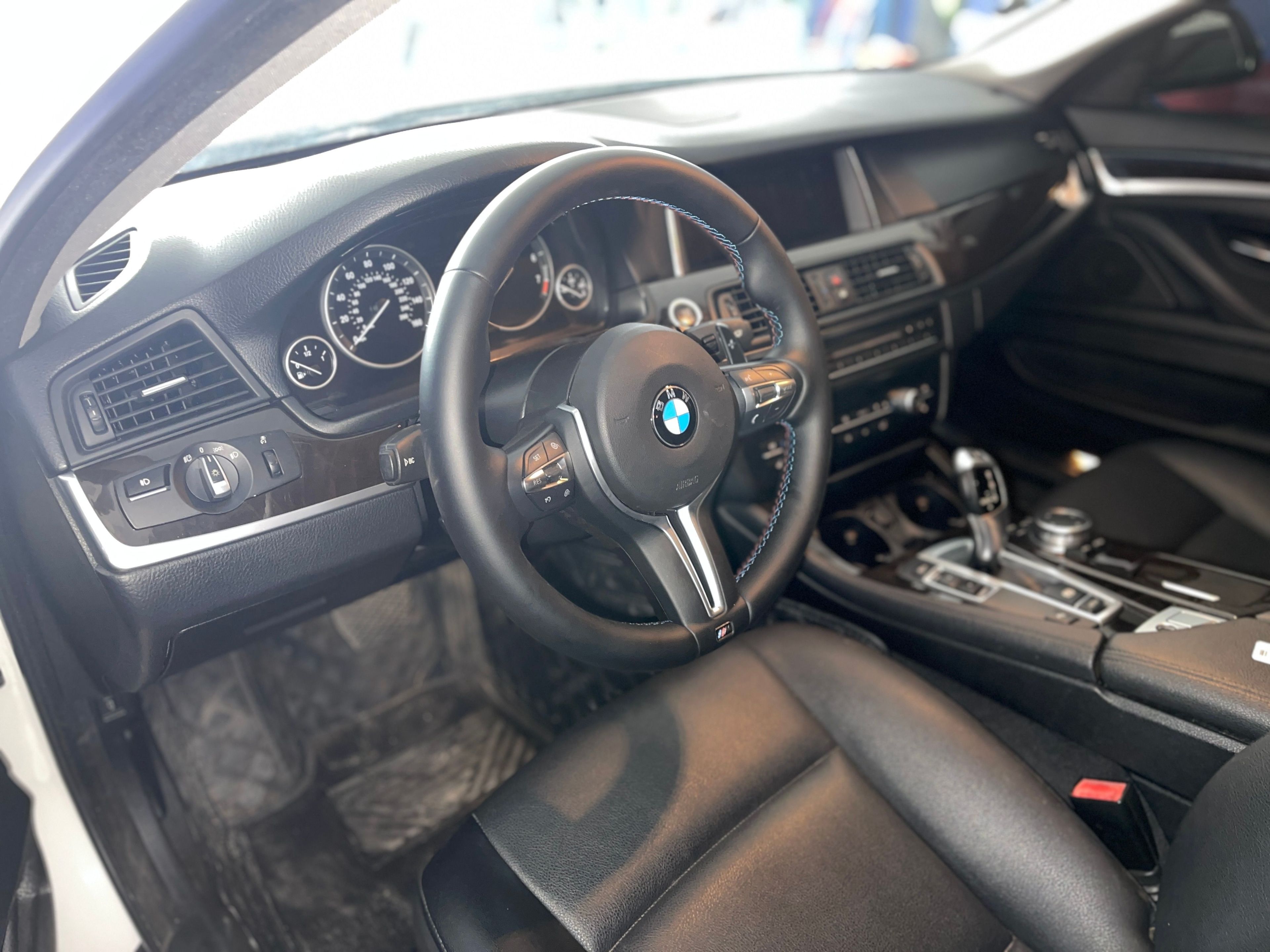 BMW 528i 2015