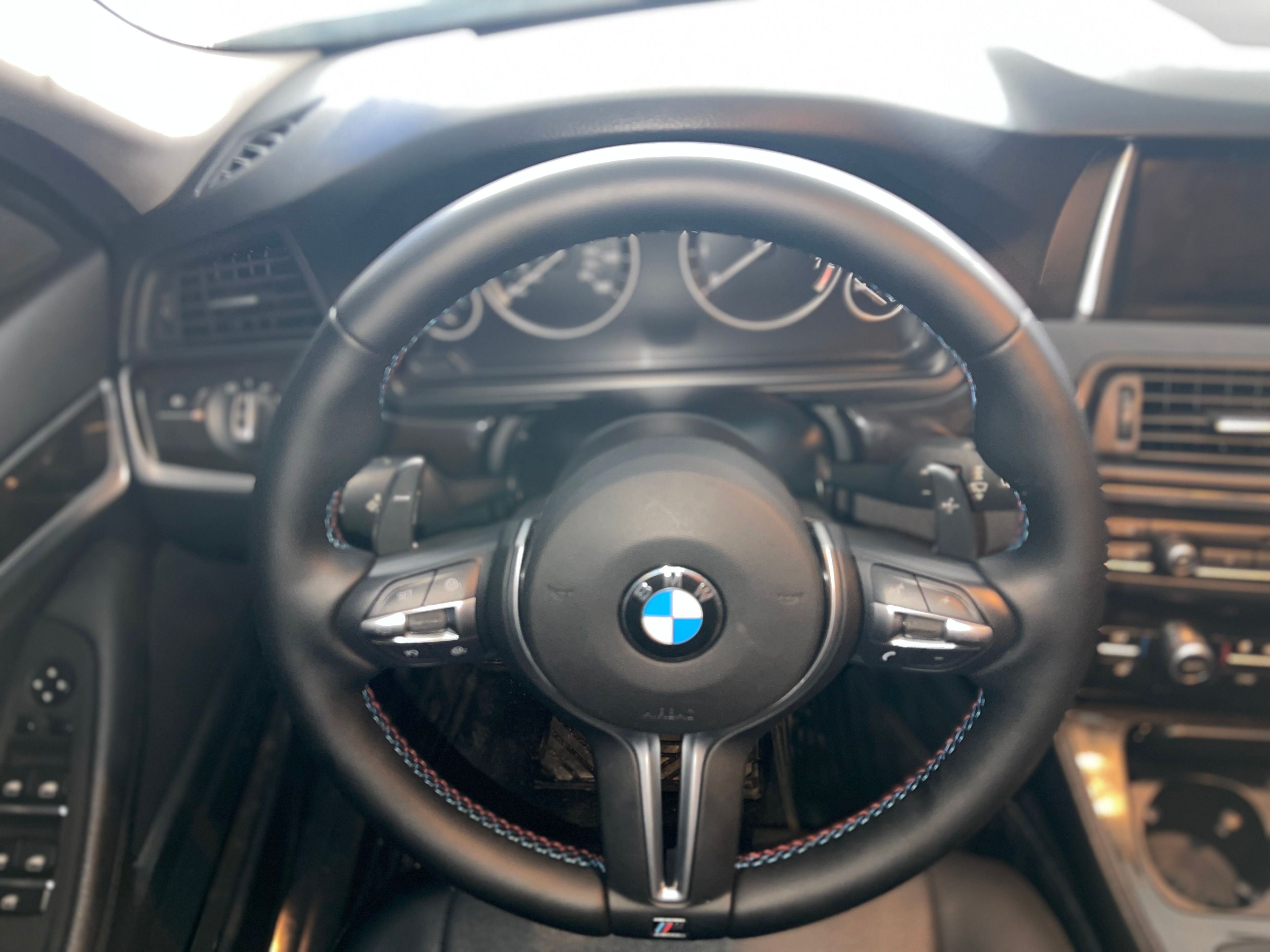 BMW 528i 2015