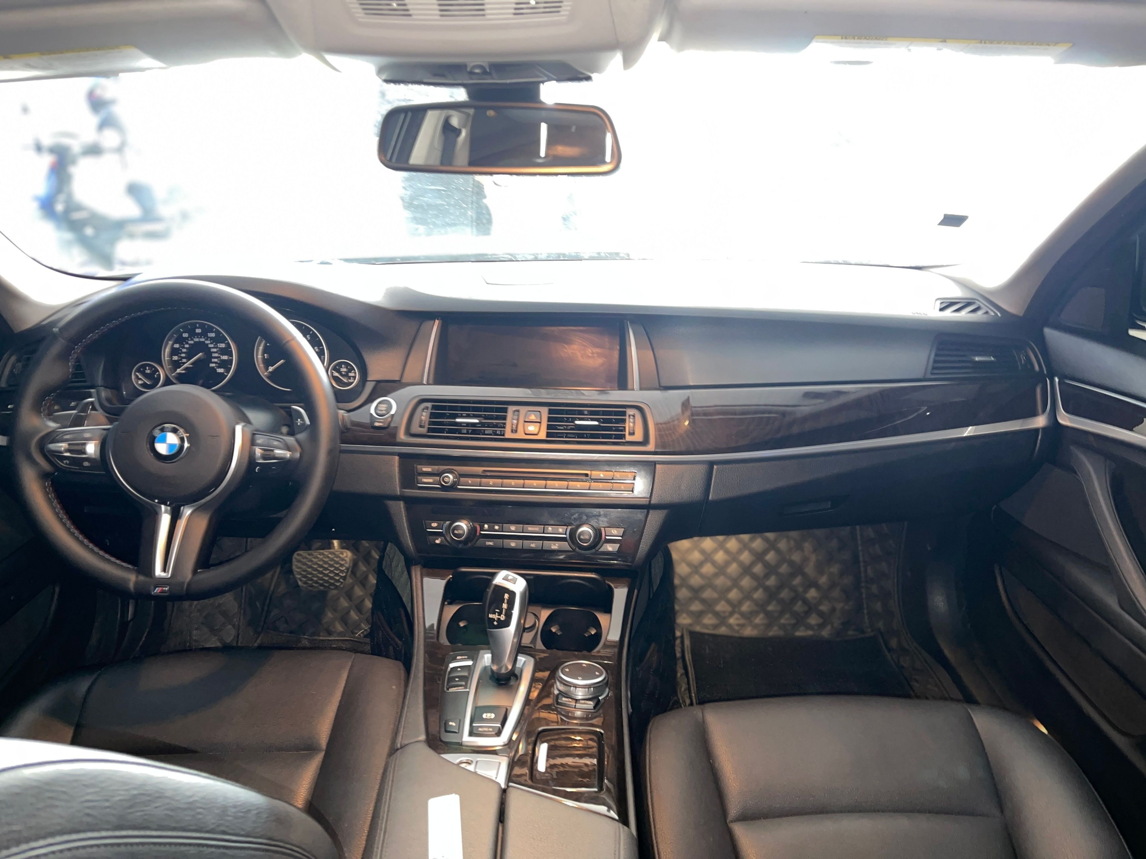 BMW 528i 2015