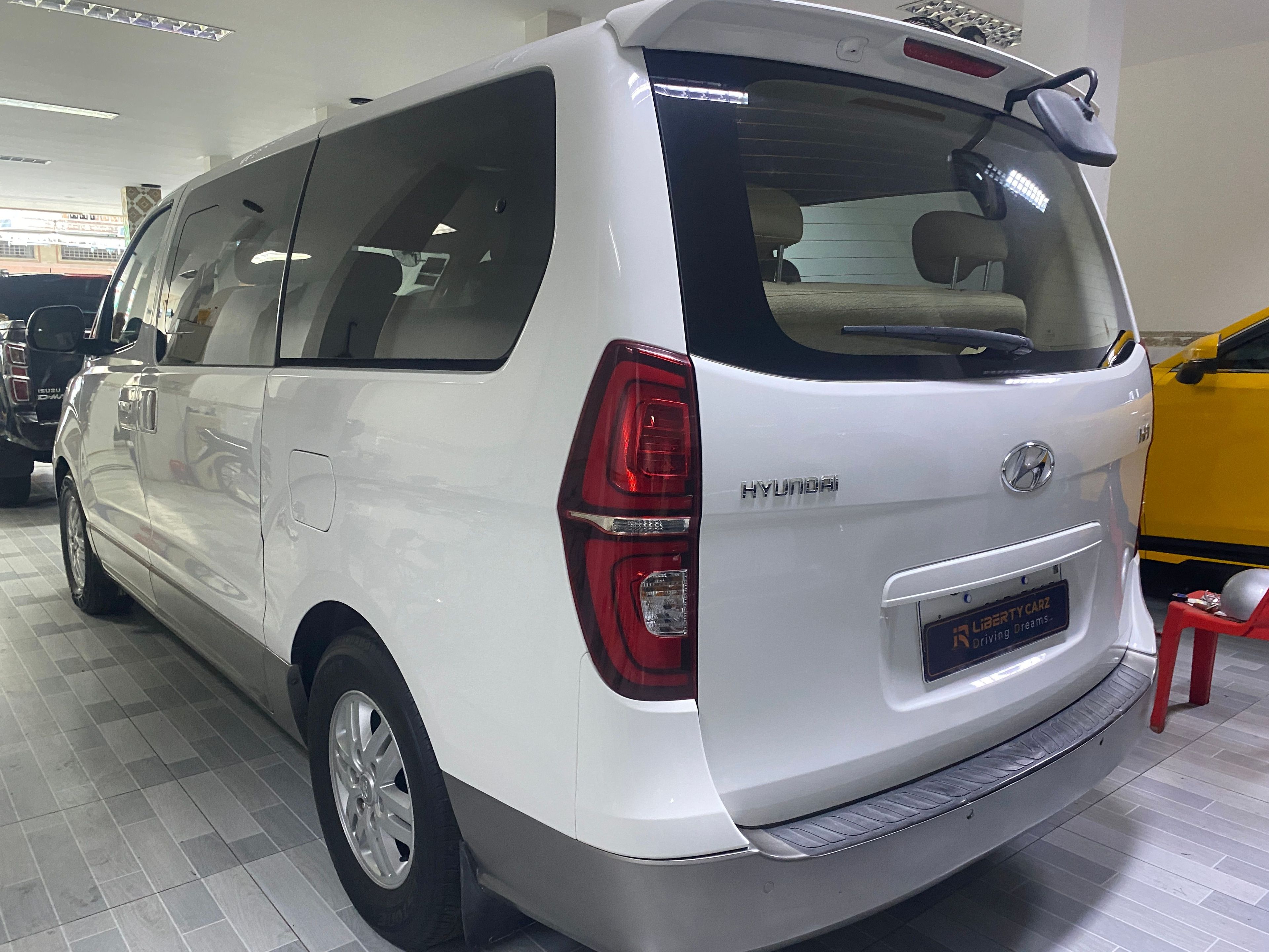 Hyundai Starex H1 2018