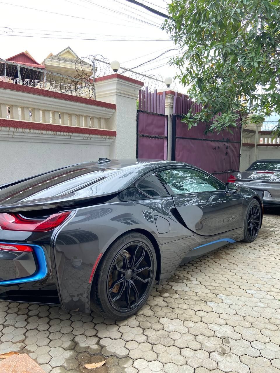 BMW i8 2015