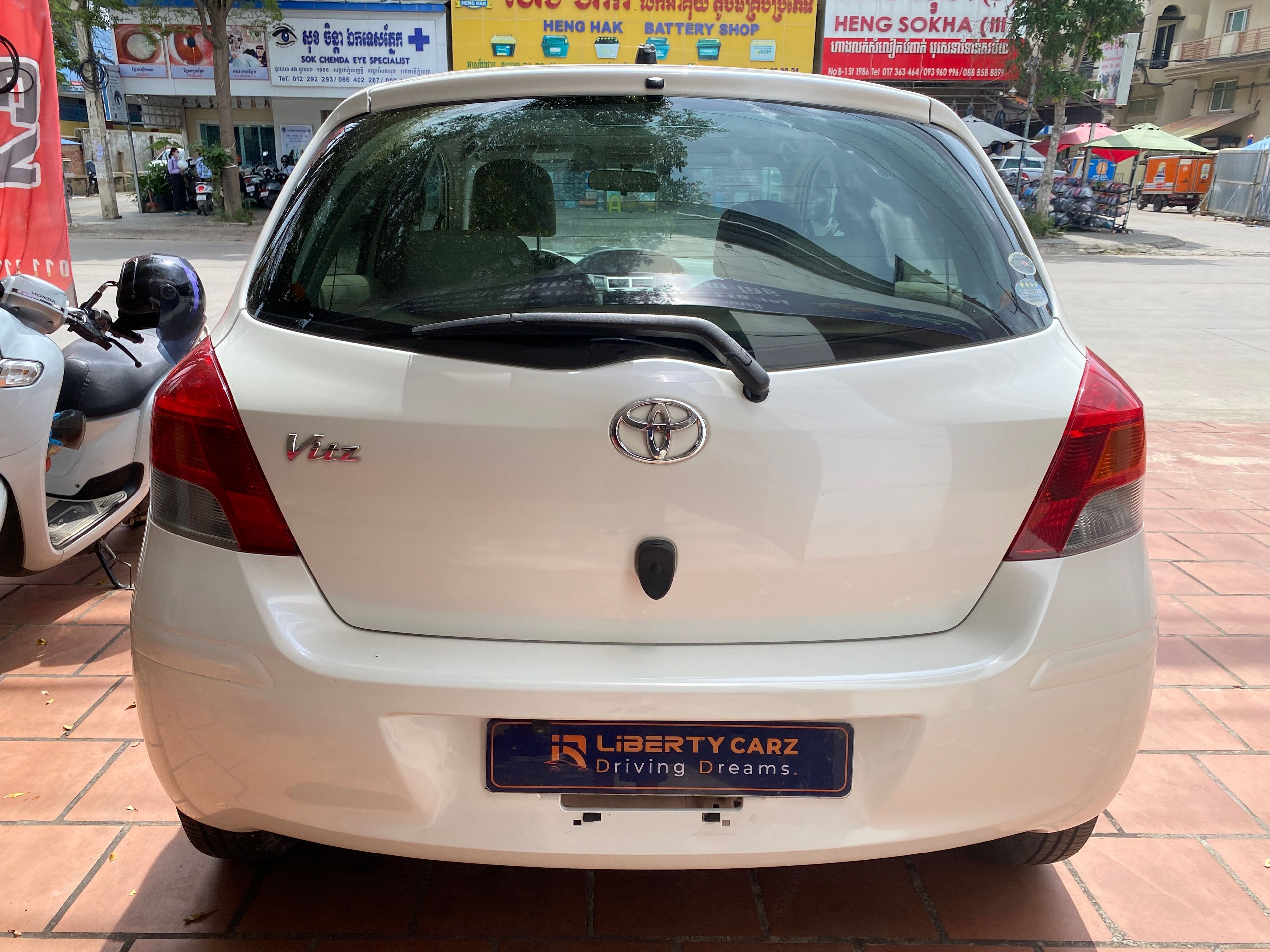 Toyota Vitz 2010