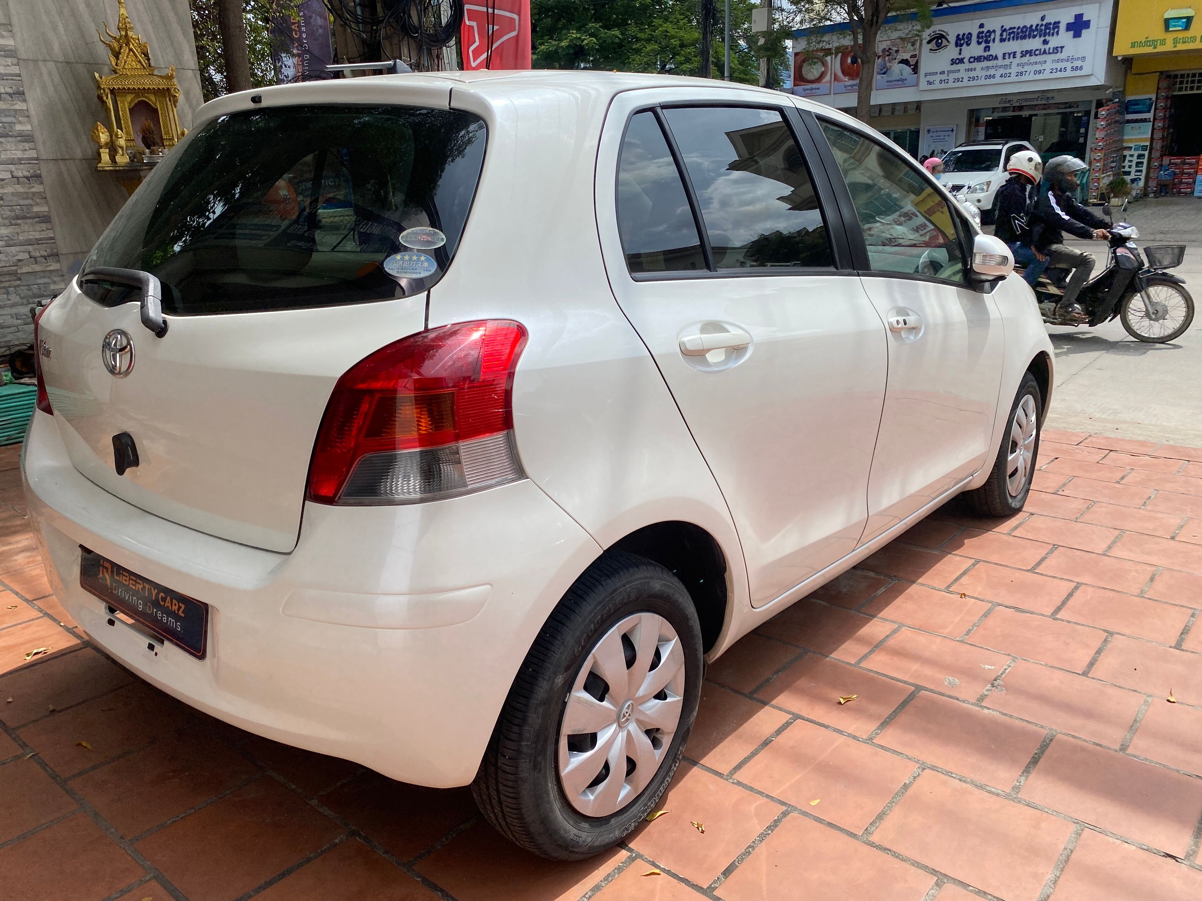 Toyota Vitz 2010