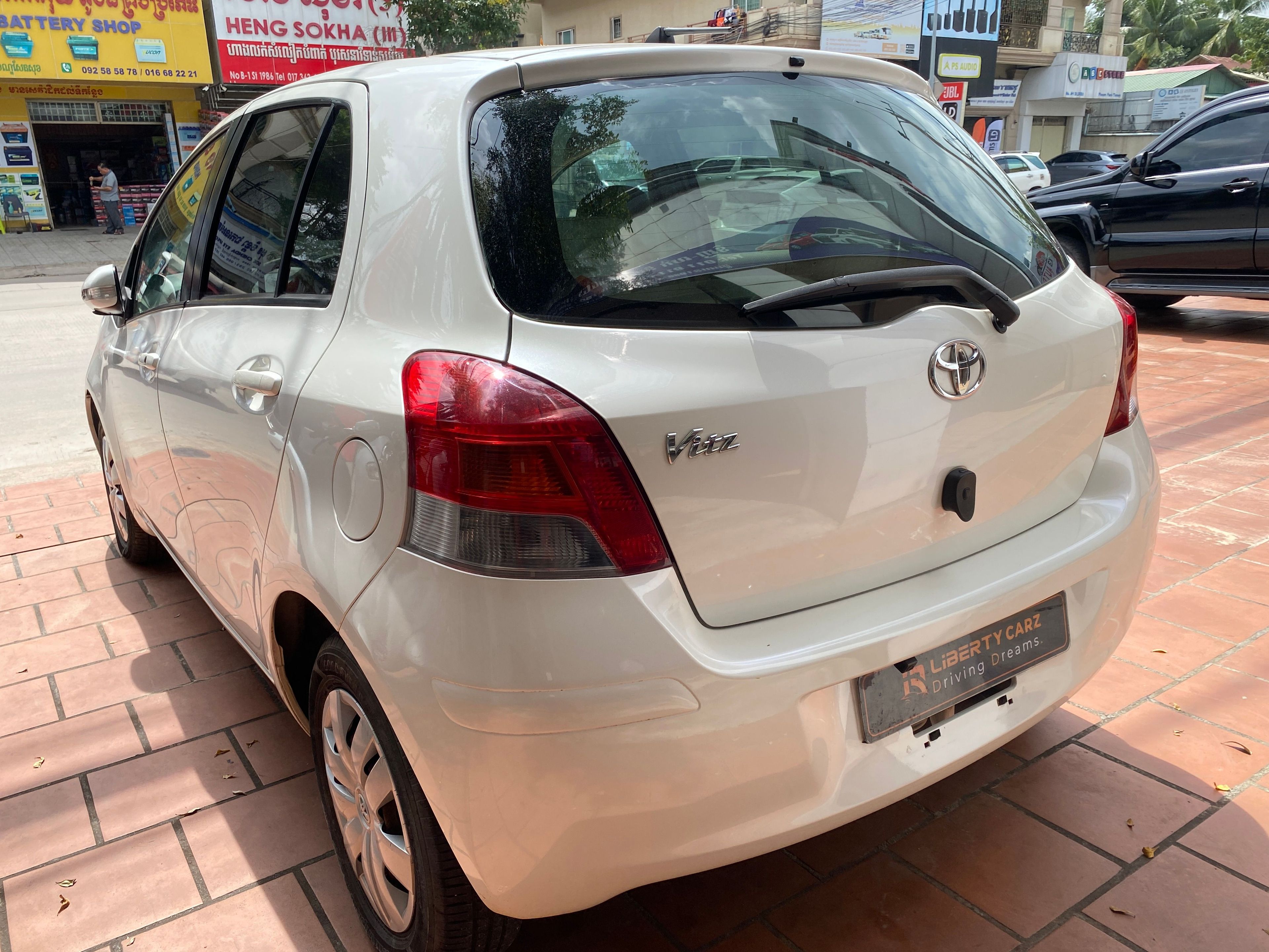 Toyota Vitz 2010