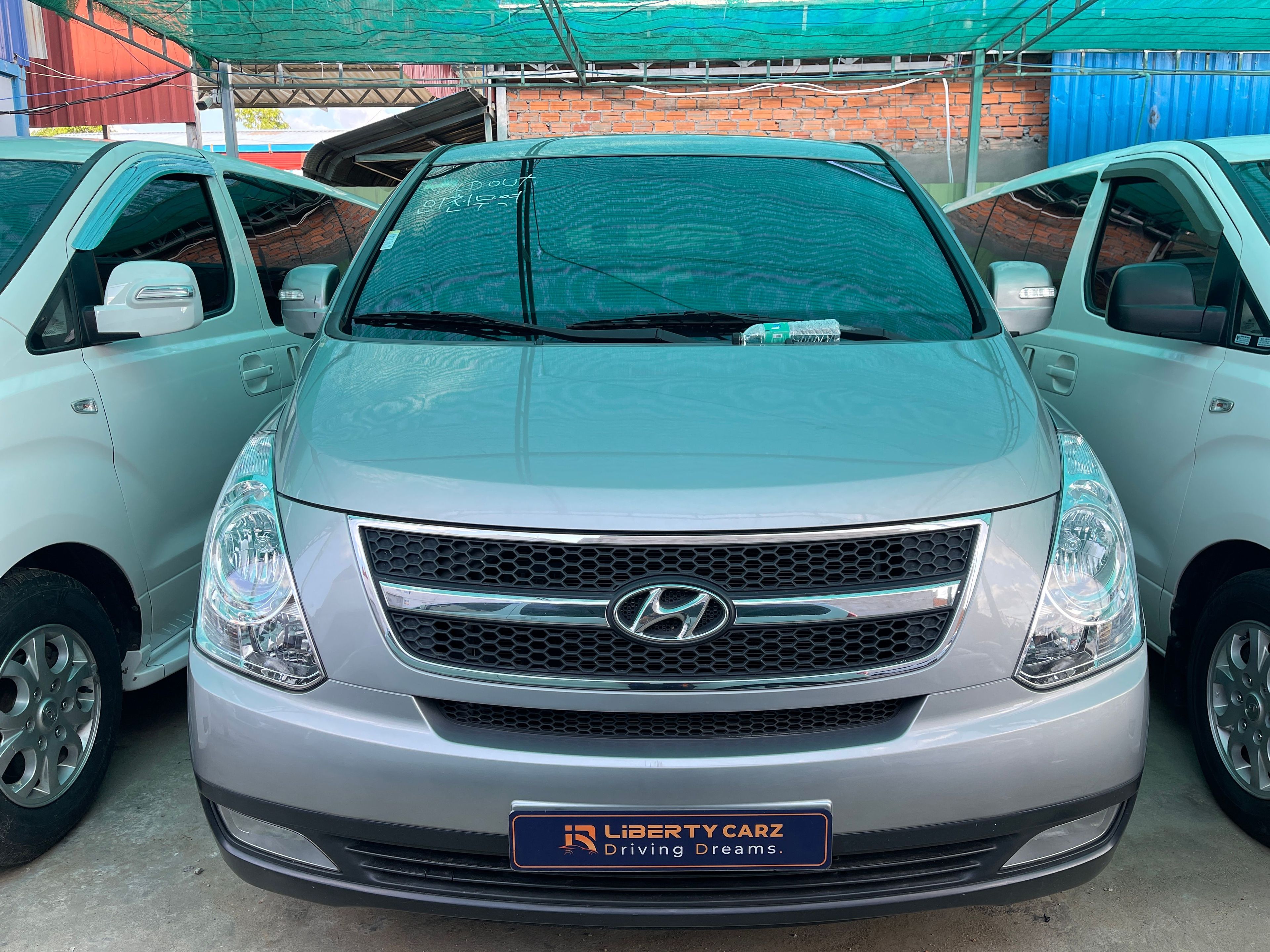 Hyundai Starex HVX 2012