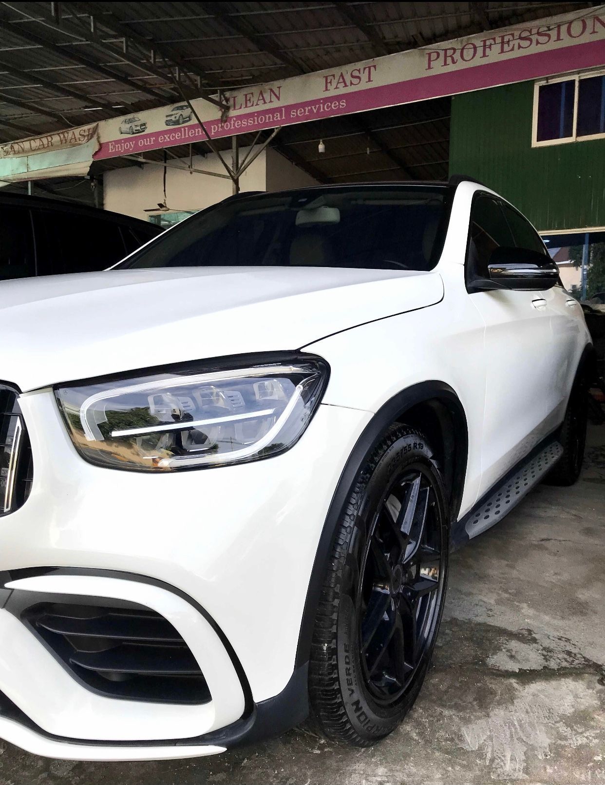 Mercedes-Benz GLC300 2017