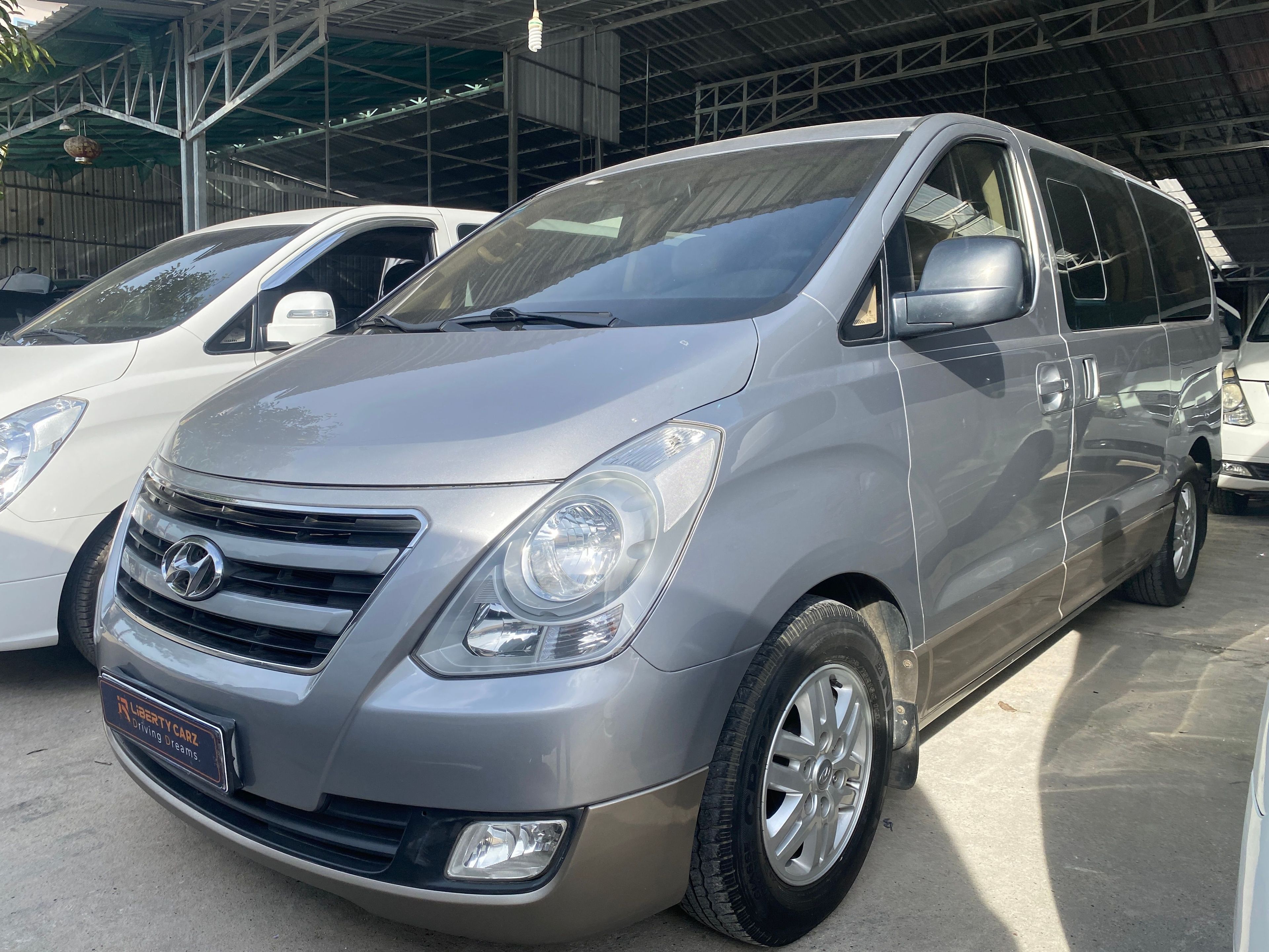 Hyundai Starex 2017