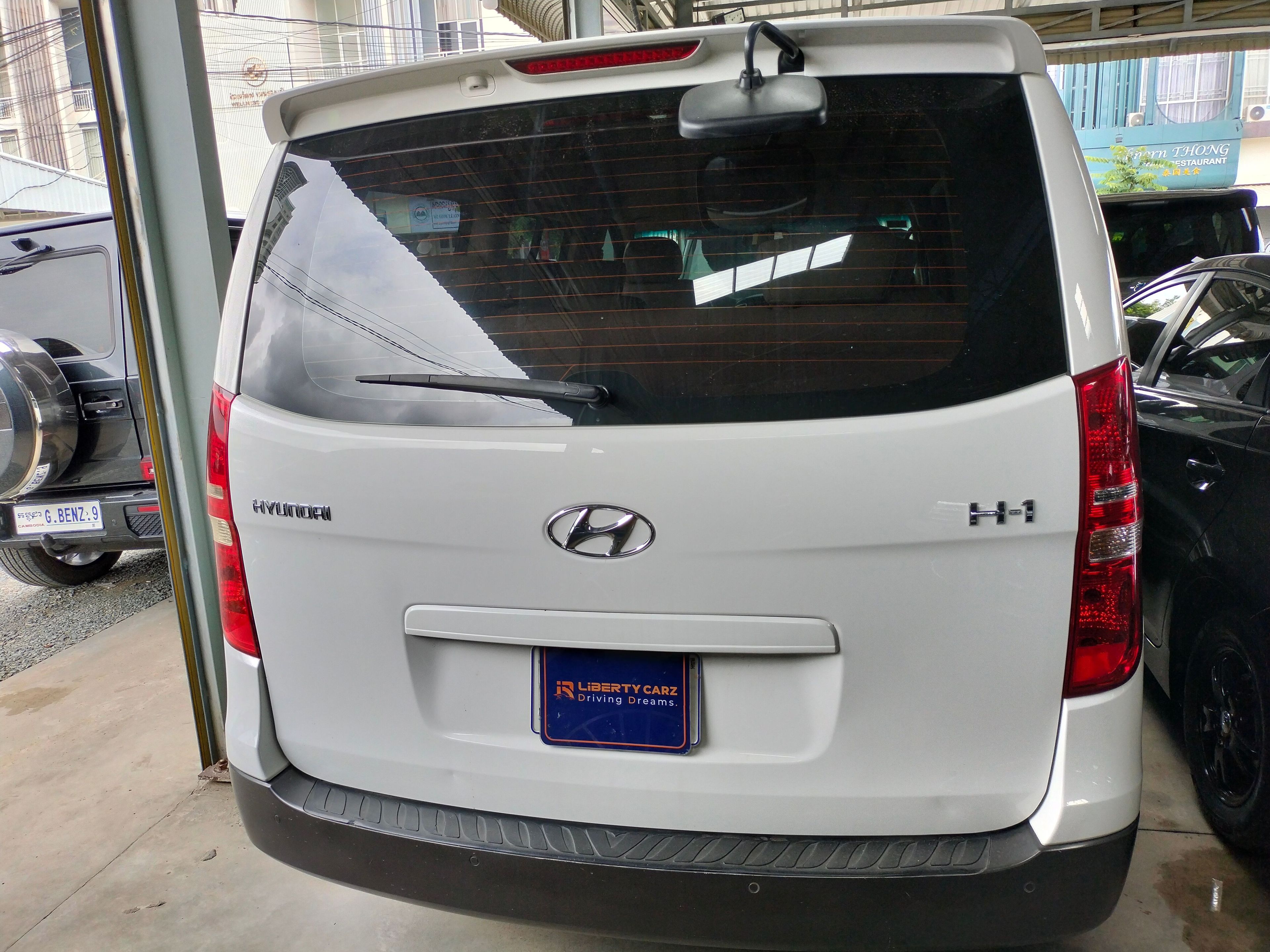 Hyundai H1 2018