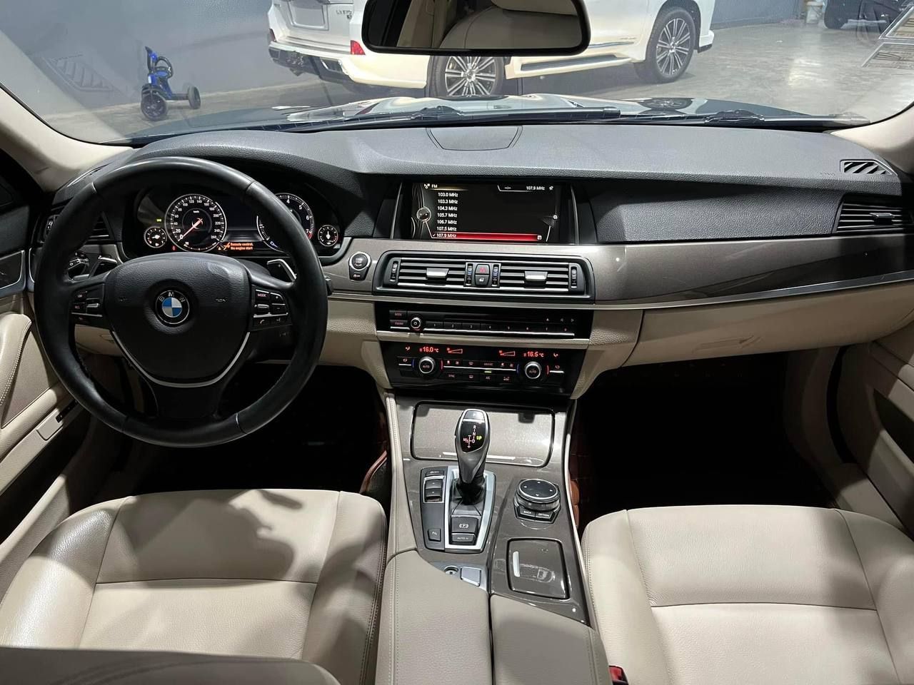 BMW 528i 2014