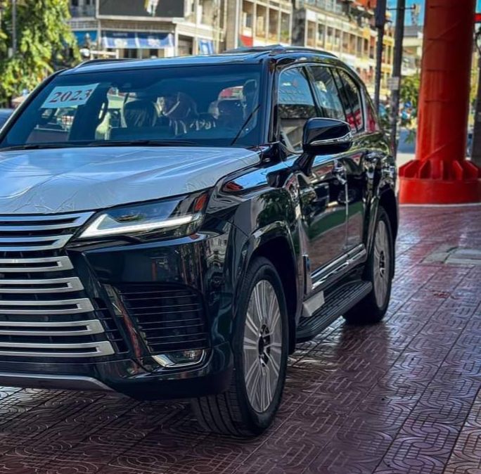 Lexus LX 600 2023