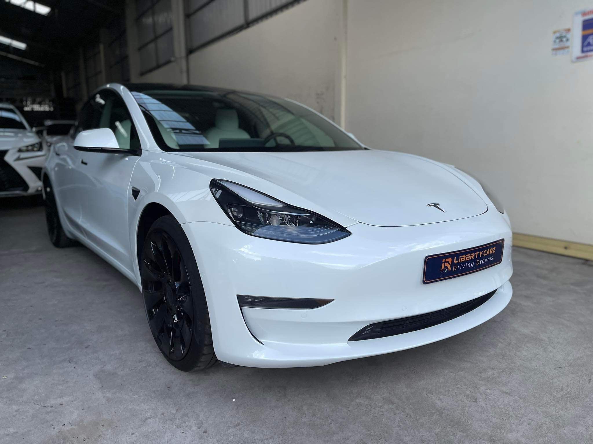 Tesla Model 3 2021