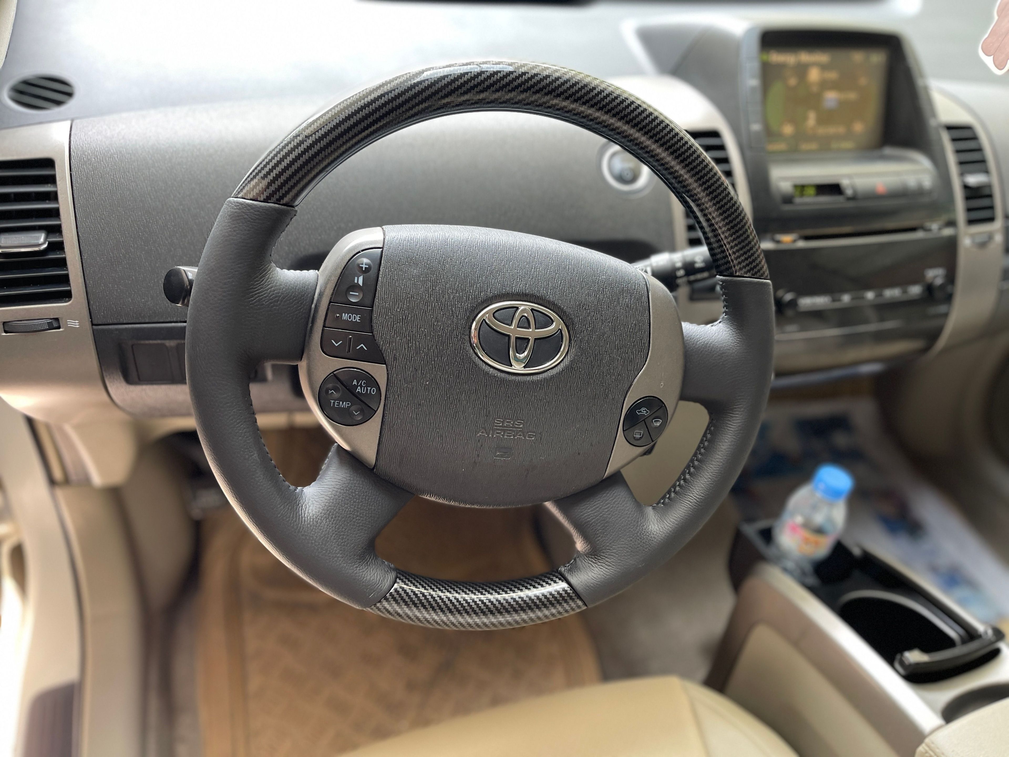 តូយ៉ូតា Prius 2006